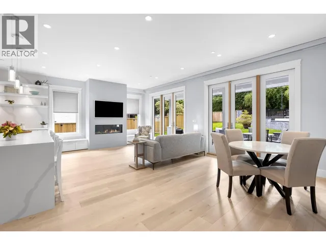 6560 NELSON AVENUE, West Vancouver 3