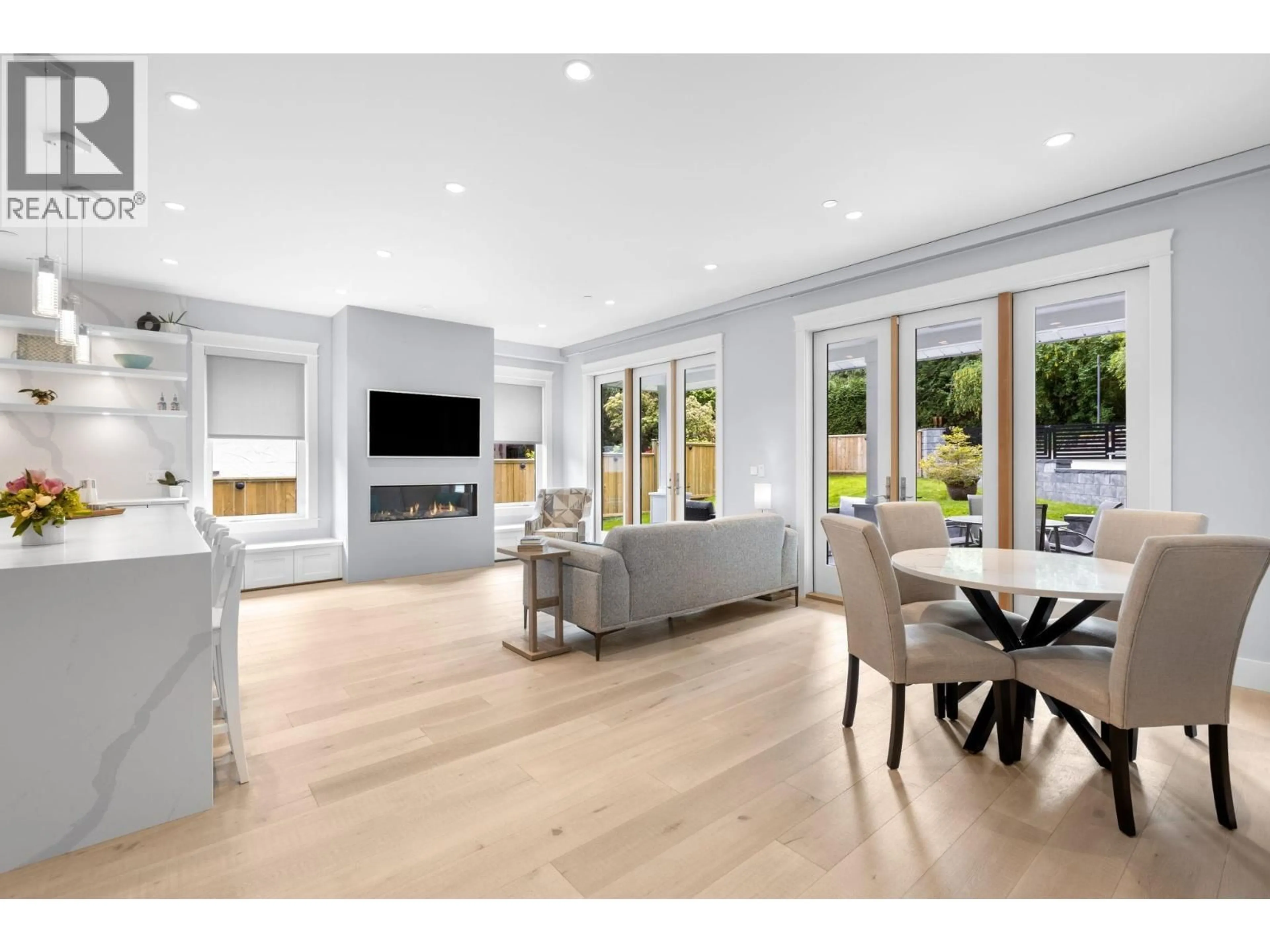 Unknown for 6560 NELSON AVENUE, West Vancouver British Columbia V7W2A9