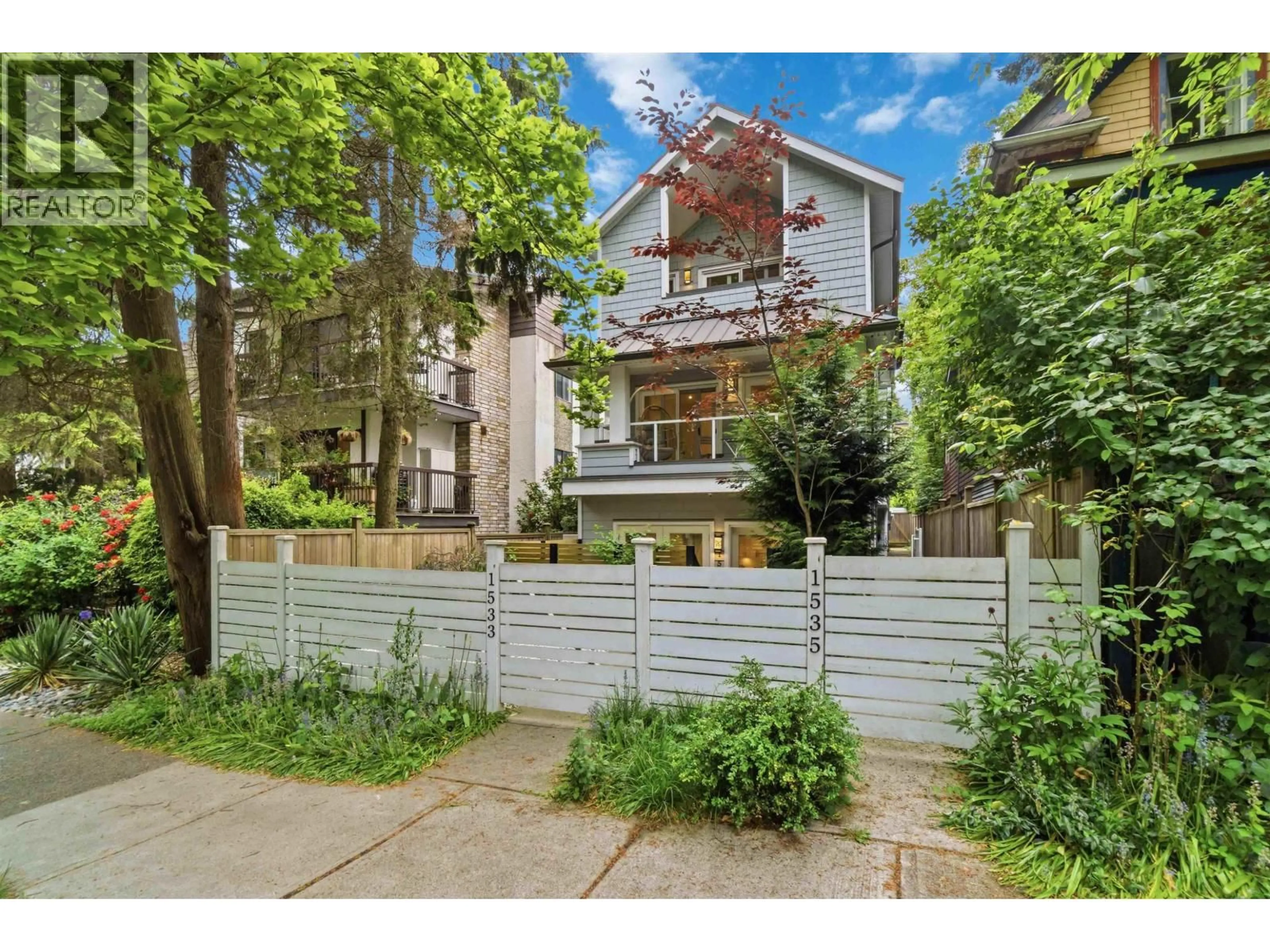 Unknown for 1533 5TH AVENUE, Vancouver British Columbia V5N1L6