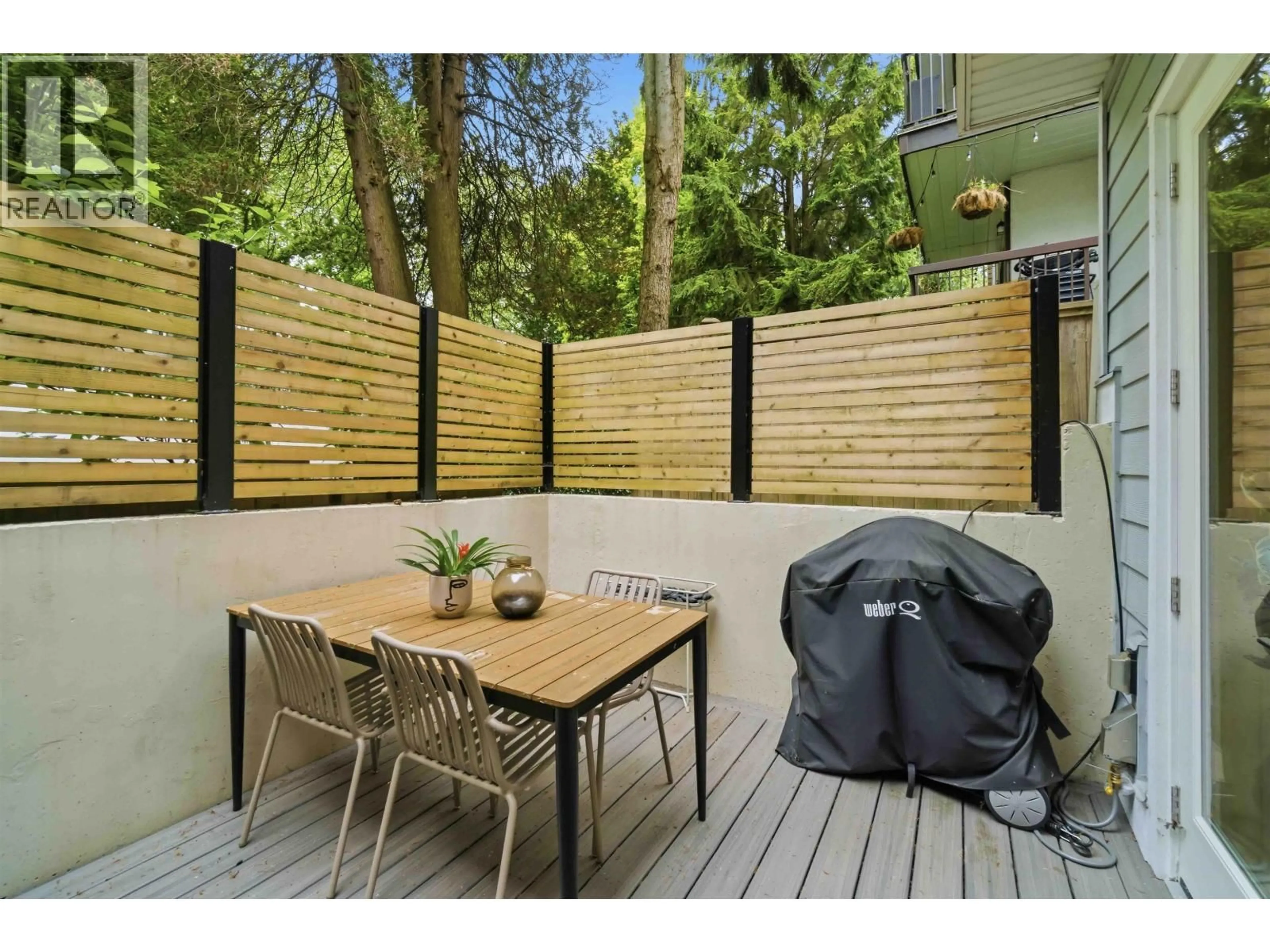Patio, street for 1533 5TH AVENUE, Vancouver British Columbia V5N1L6