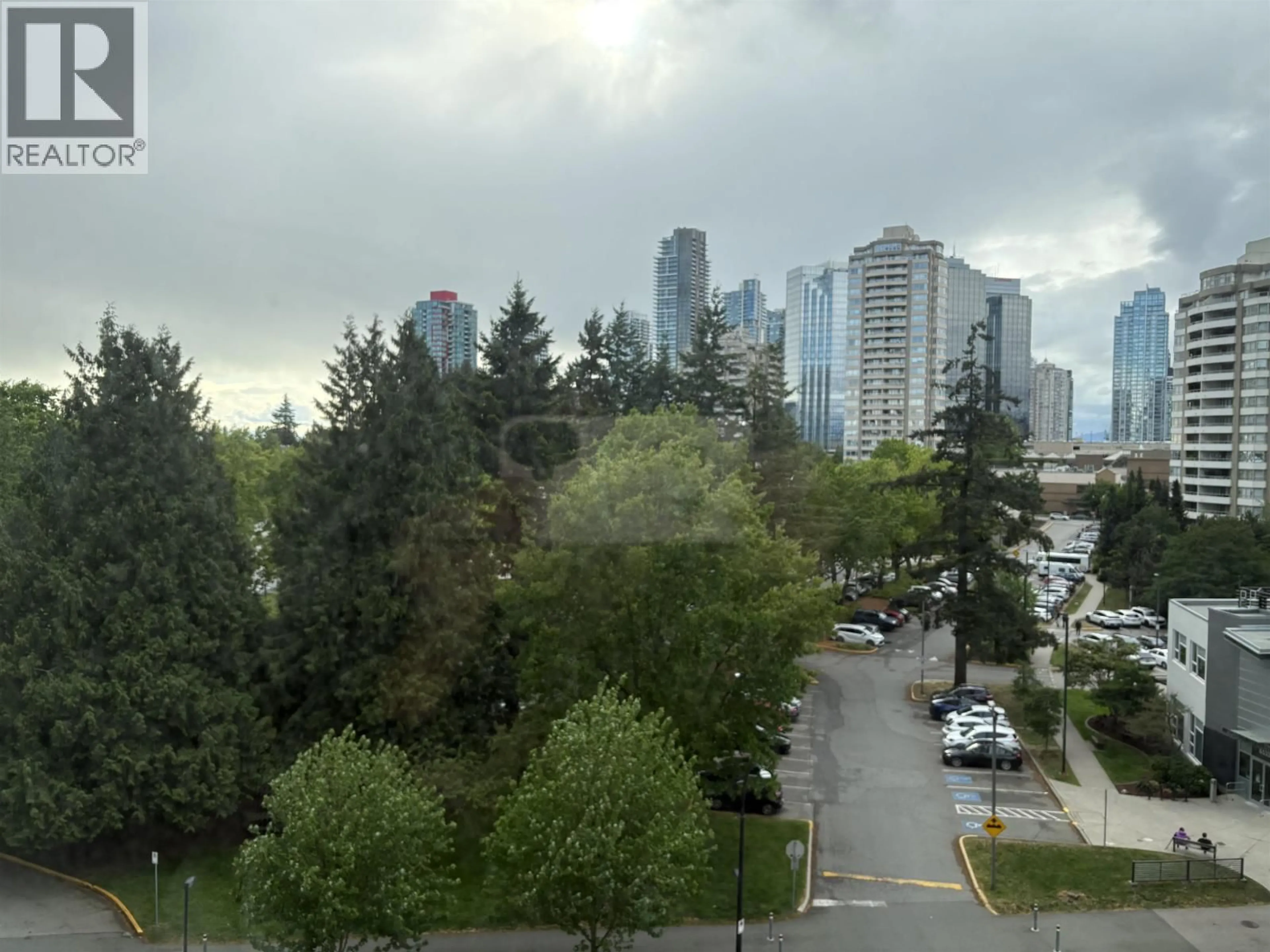 Blurry image for 807 - 6588 NELSON AVENUE, Burnaby British Columbia V5H0E8