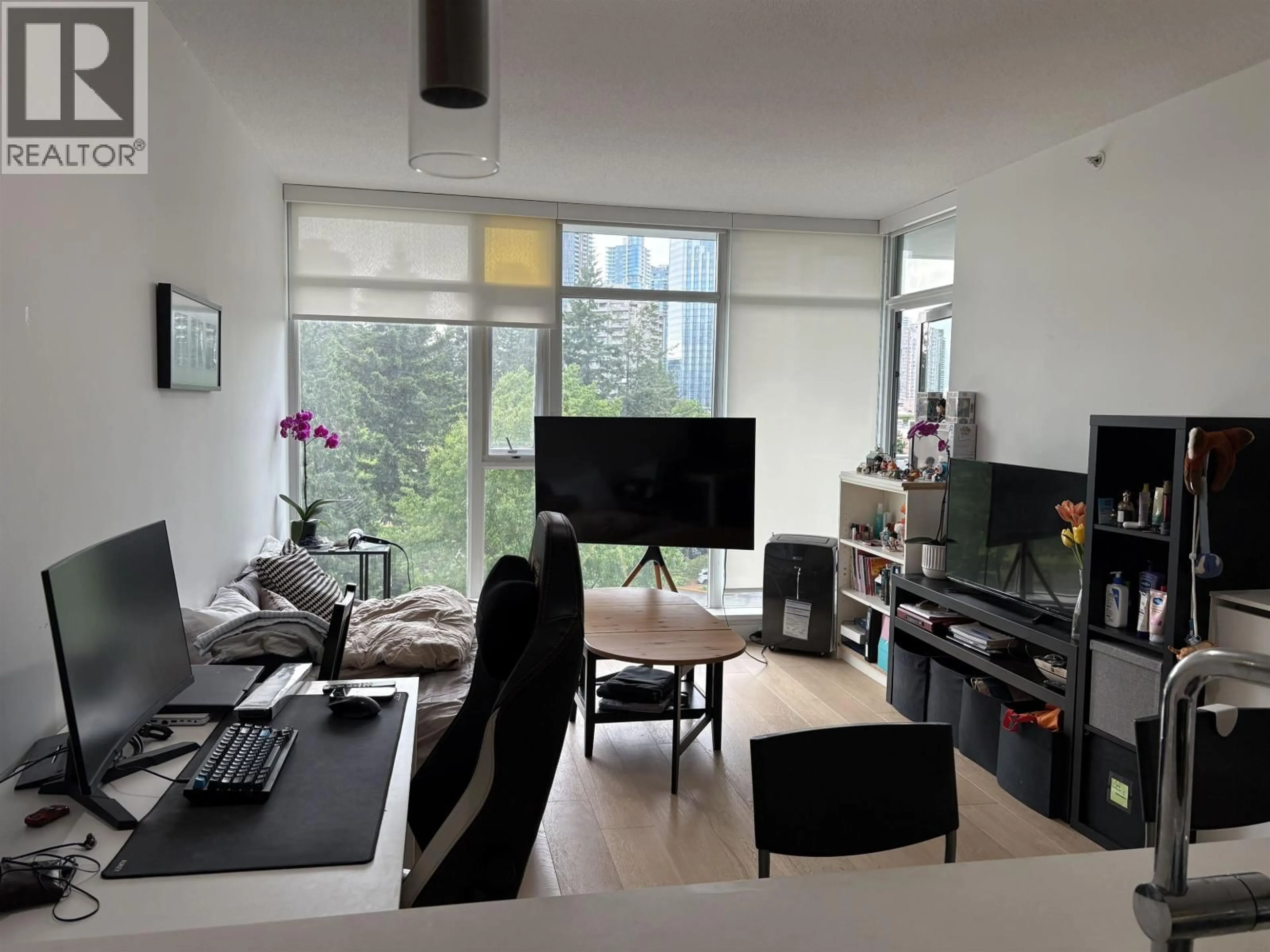 A pic of a room for 807 - 6588 NELSON AVENUE, Burnaby British Columbia V5H0E8