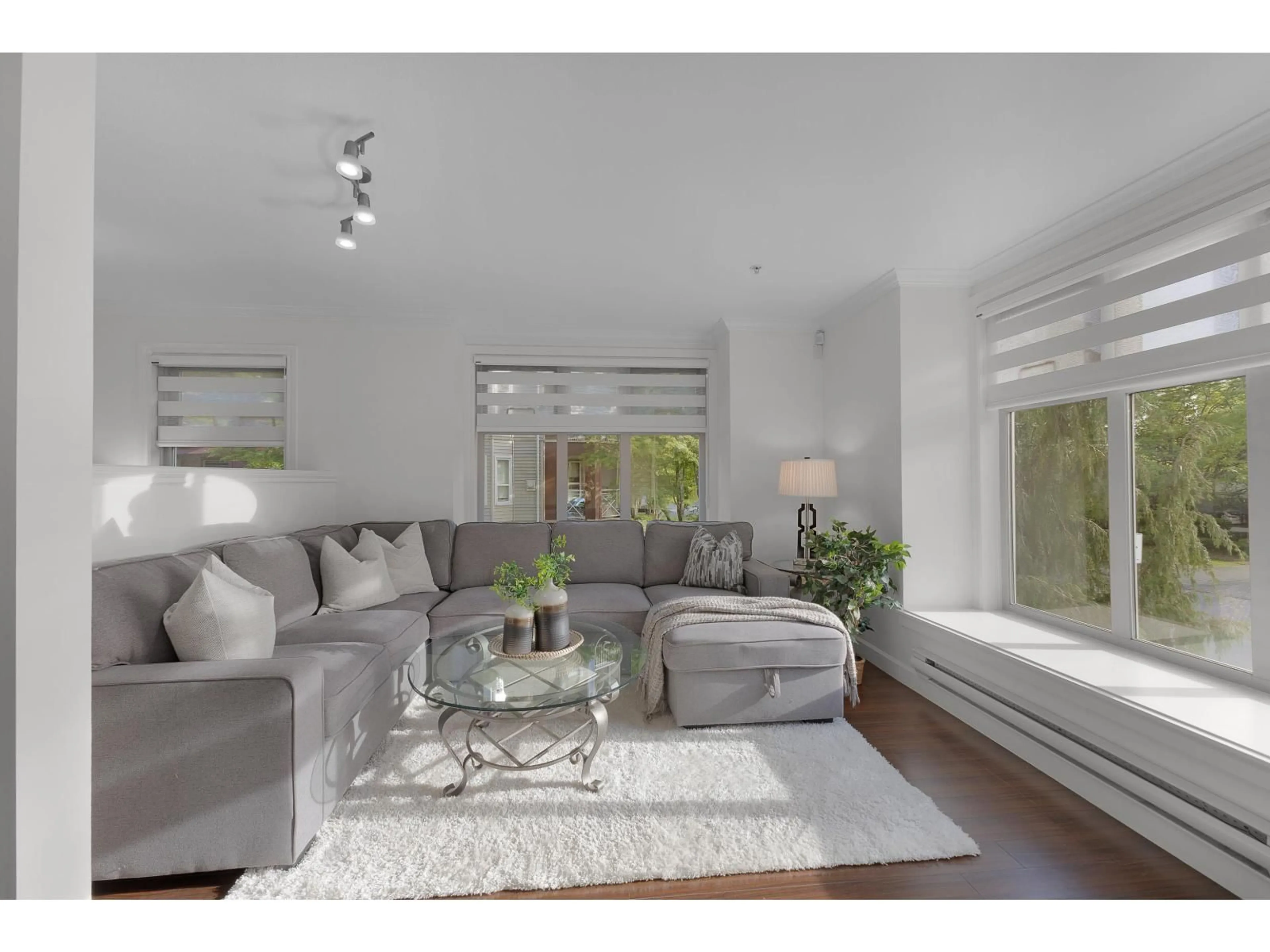 Living room with furniture, unknown for 202 - 8084 120A STREET, Surrey British Columbia V3W1V2