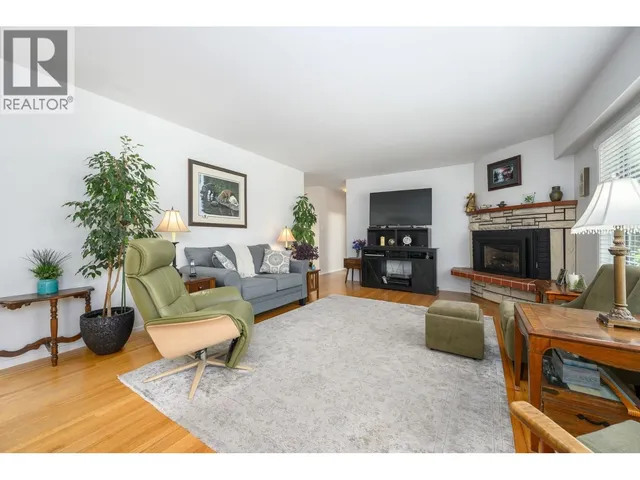 957 56A STREET, Delta 3