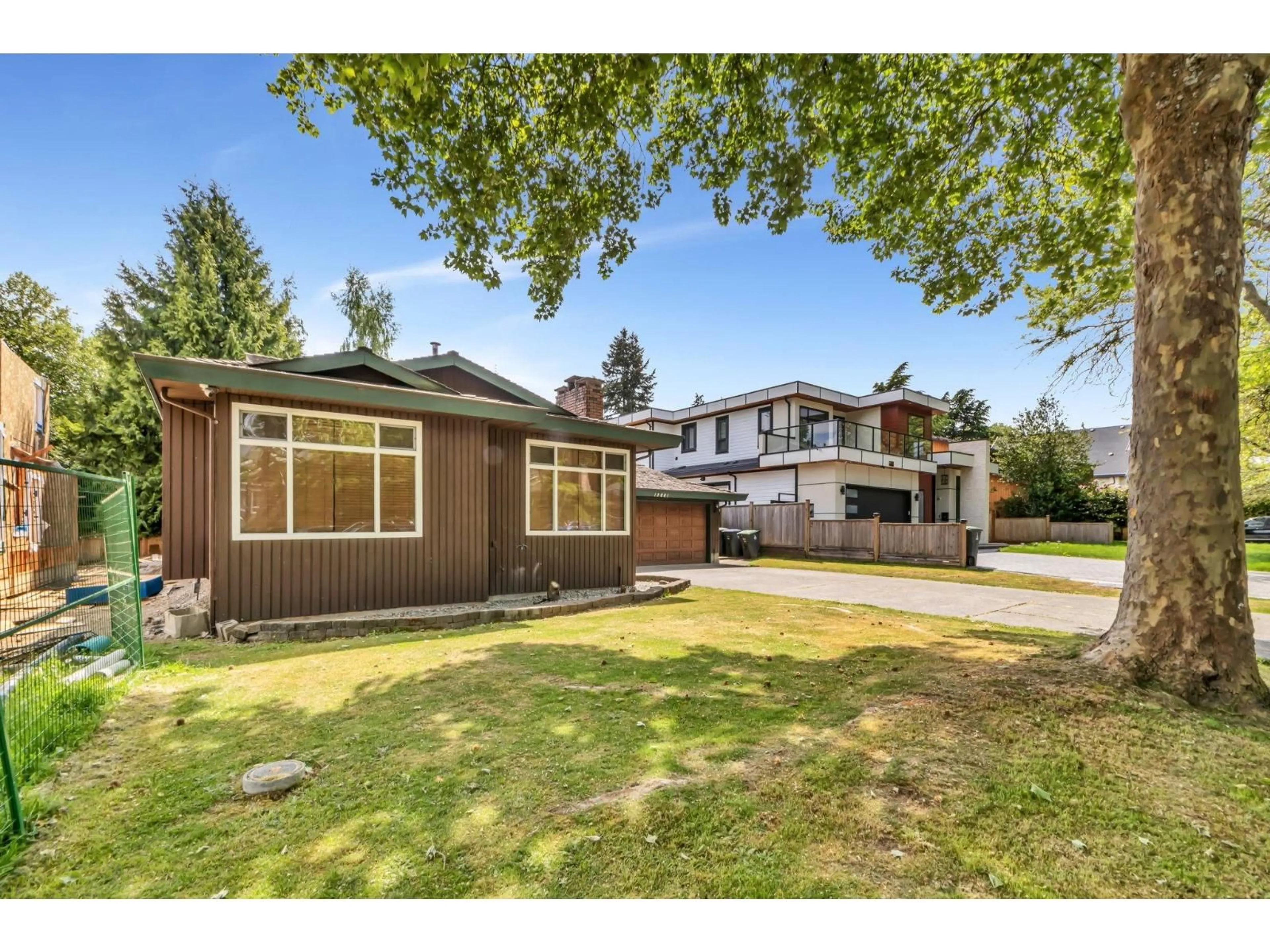 Home with vinyl exterior material, street for 12881 CARLUKE CRESCENT, Surrey British Columbia V3V6Y9