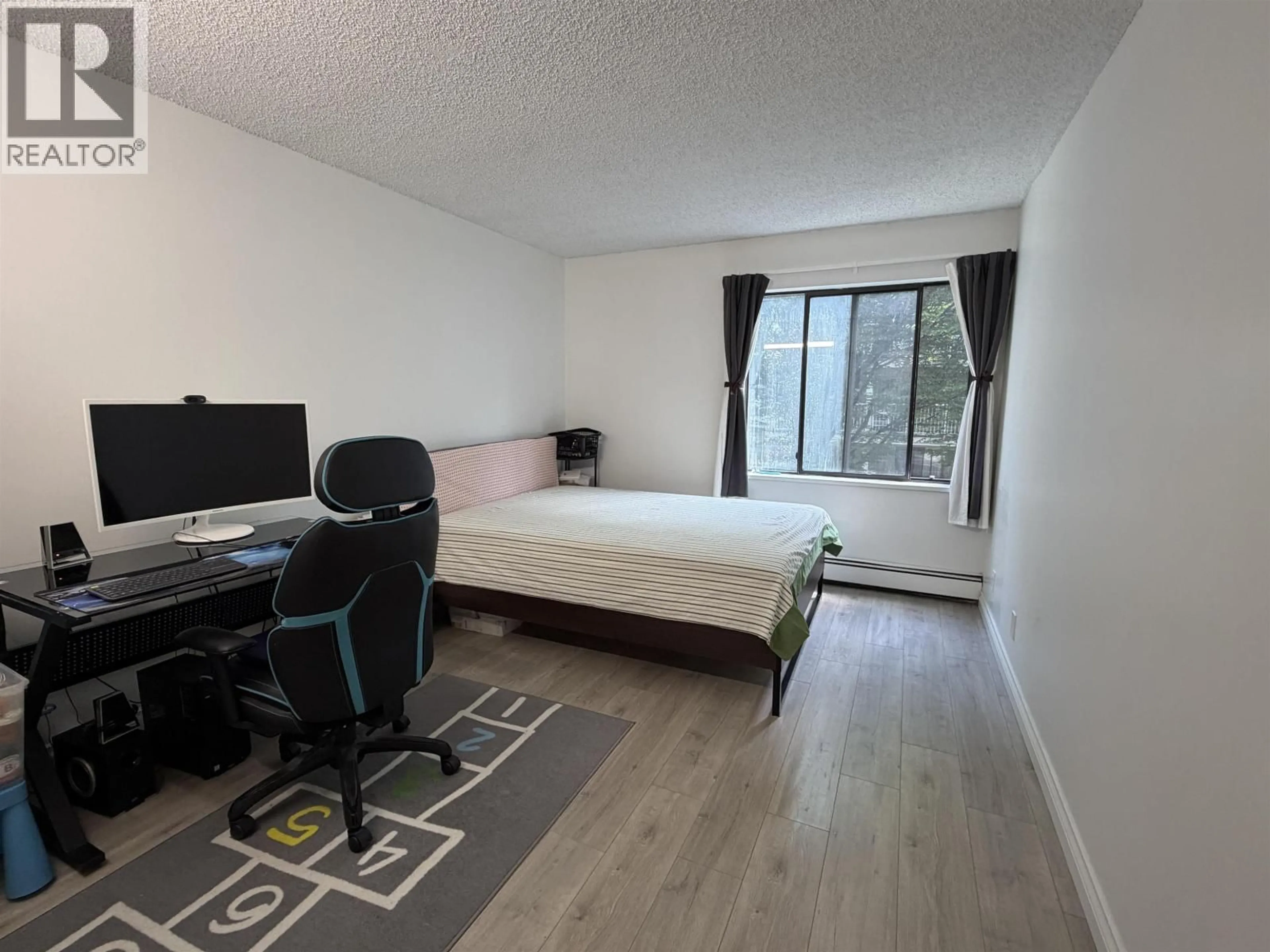 A pic of a room for 233 - 8460 LANSDOWNE ROAD, Richmond British Columbia V6X3G8