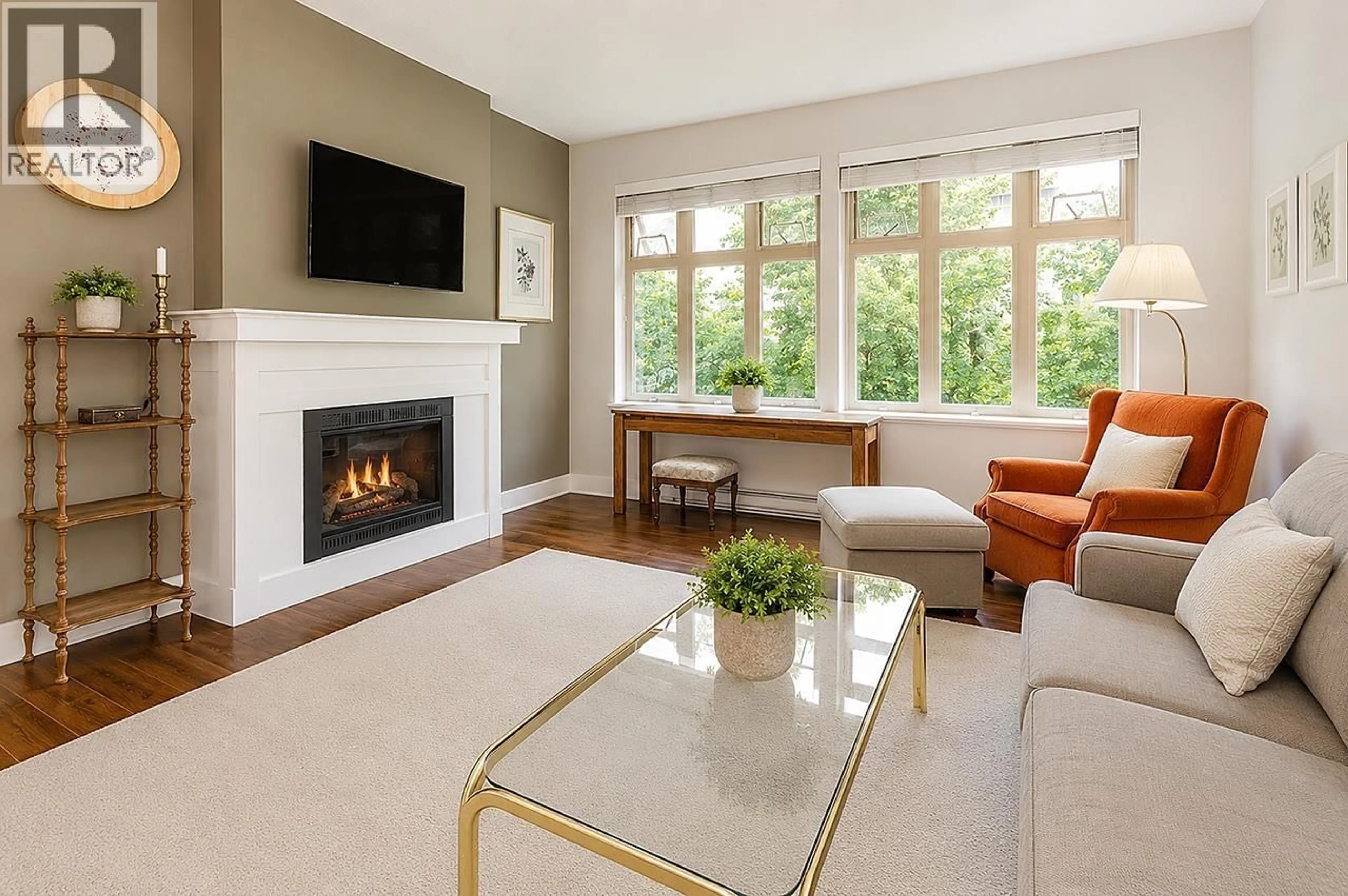 Living room with furniture, unknown for 203 - 2330 SHAUGHNESSY STREET, Port Coquitlam British Columbia V3C0B5