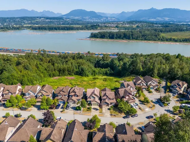 11397 154A STREET, Surrey 3