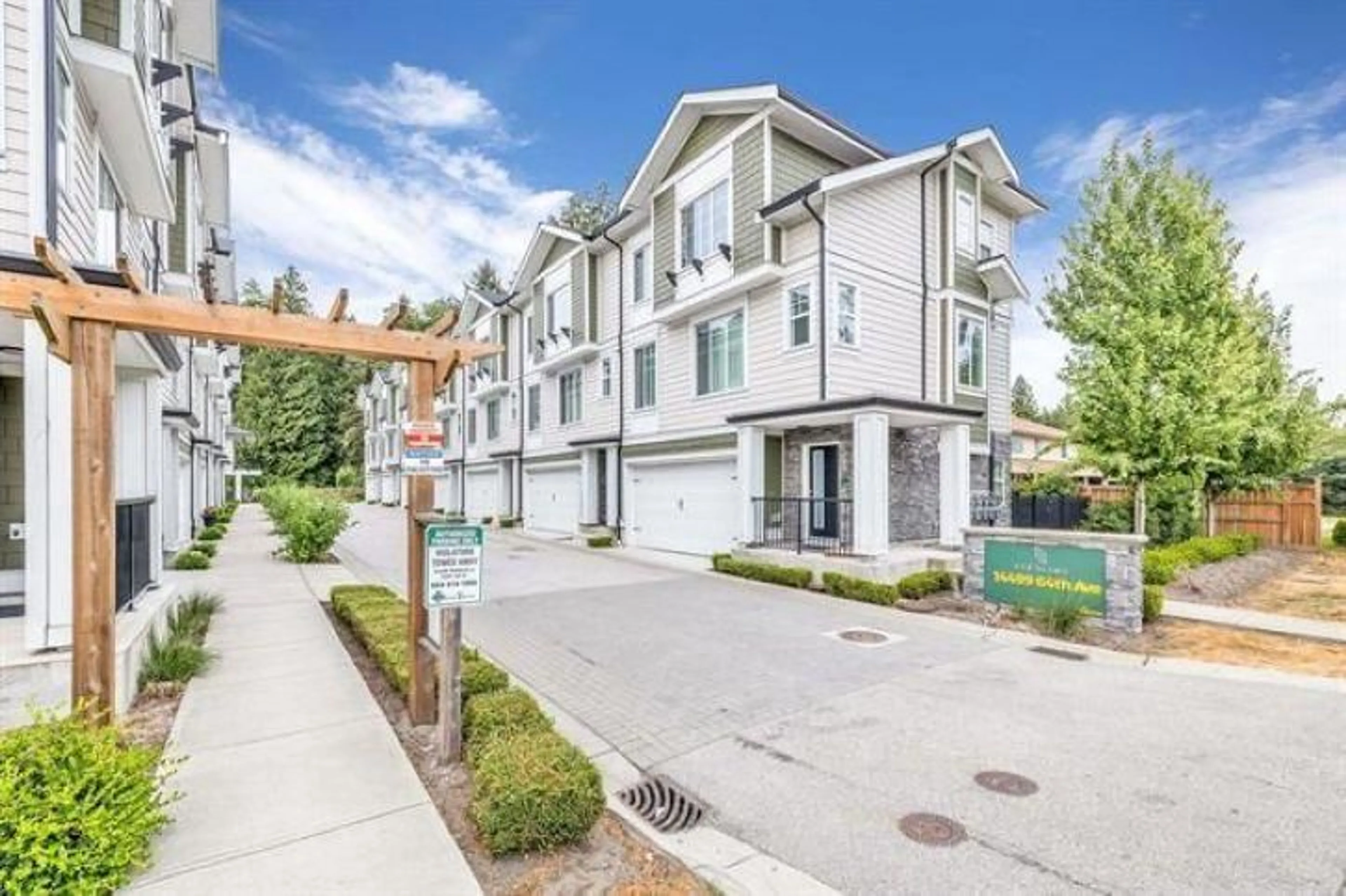 Unknown for 1 - 14499 64 AVENUE, Surrey British Columbia V3S1X5