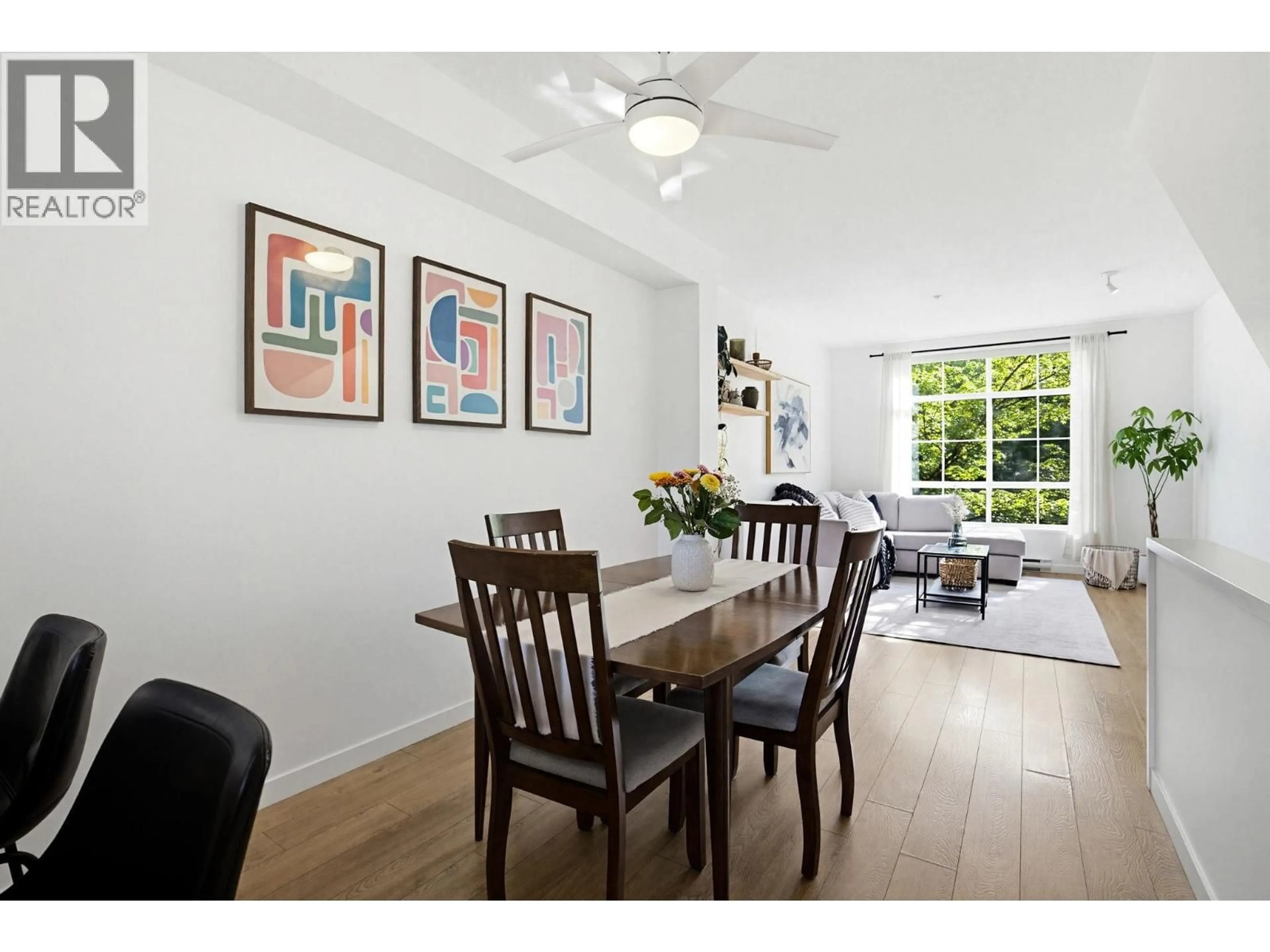 Dining room, wood/laminate floor for 4 - 10973 BARNSTON VIEW ROAD, Pitt Meadows British Columbia V3Y0B8