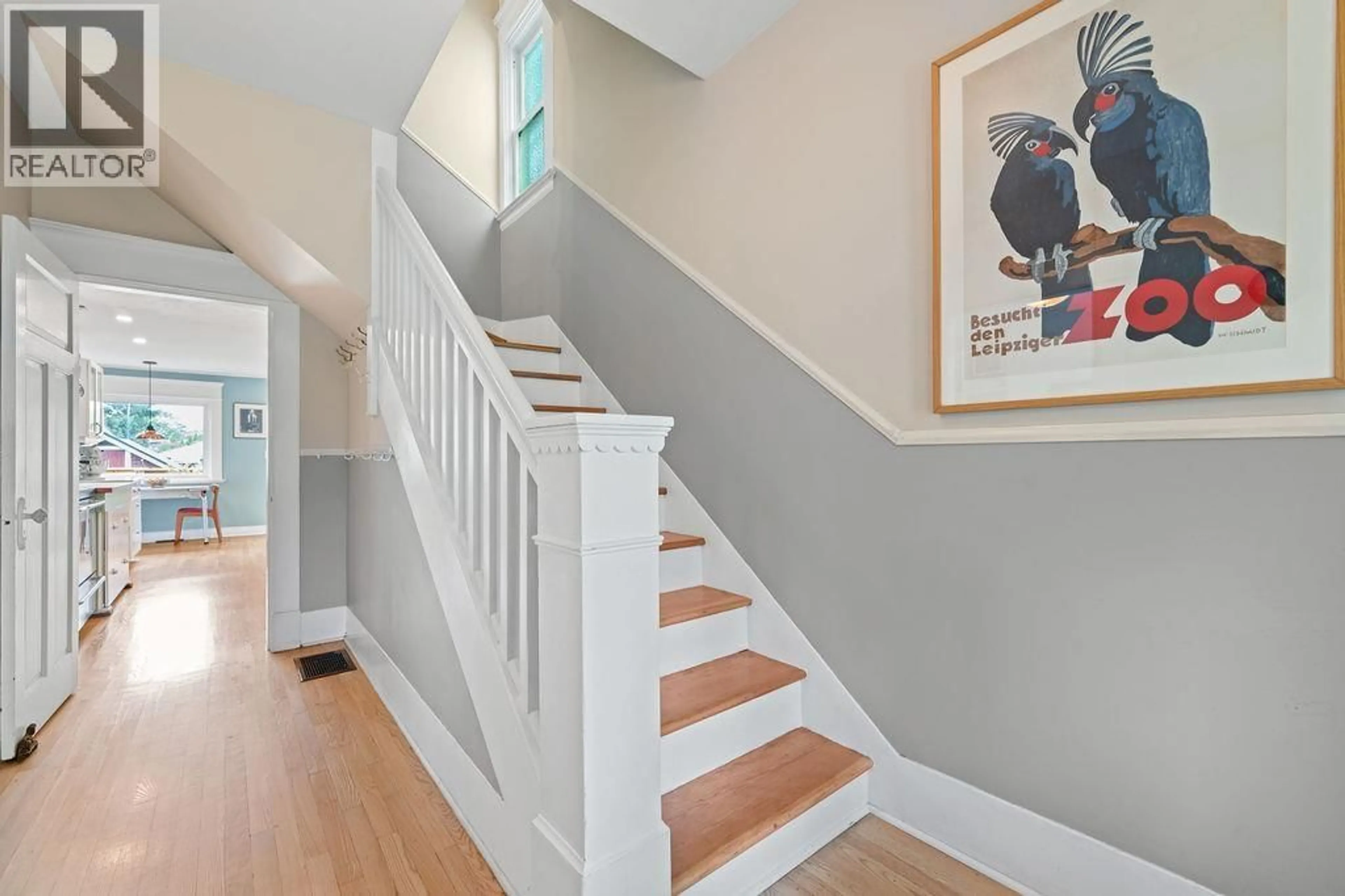 Stairs for 1153 13TH AVENUE, Vancouver British Columbia V5T2M2