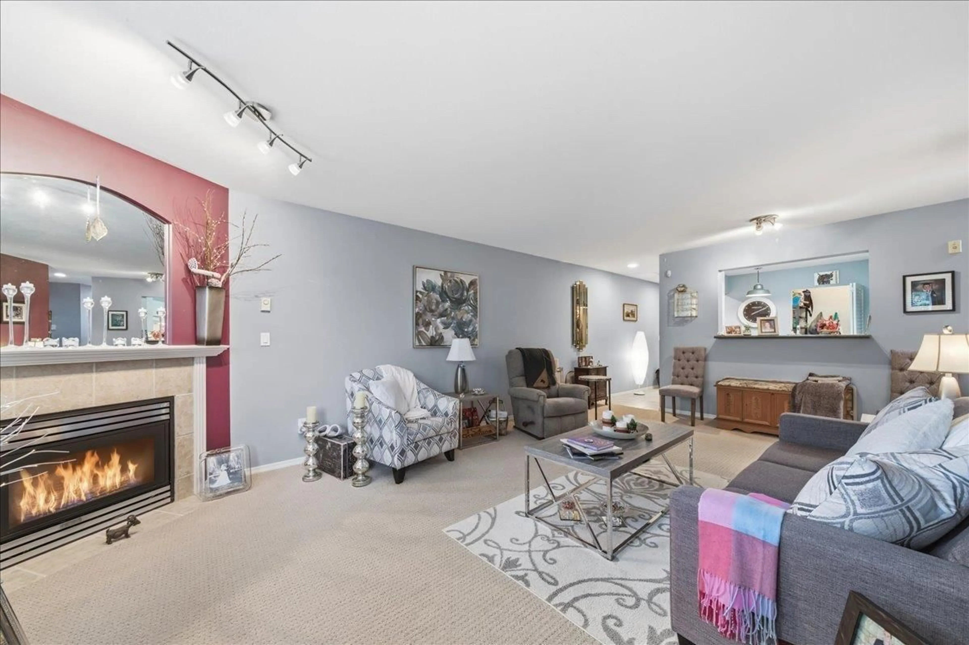 Living room with furniture, unknown for 109 - 6385 121ST STREET, Surrey British Columbia V3X3K6