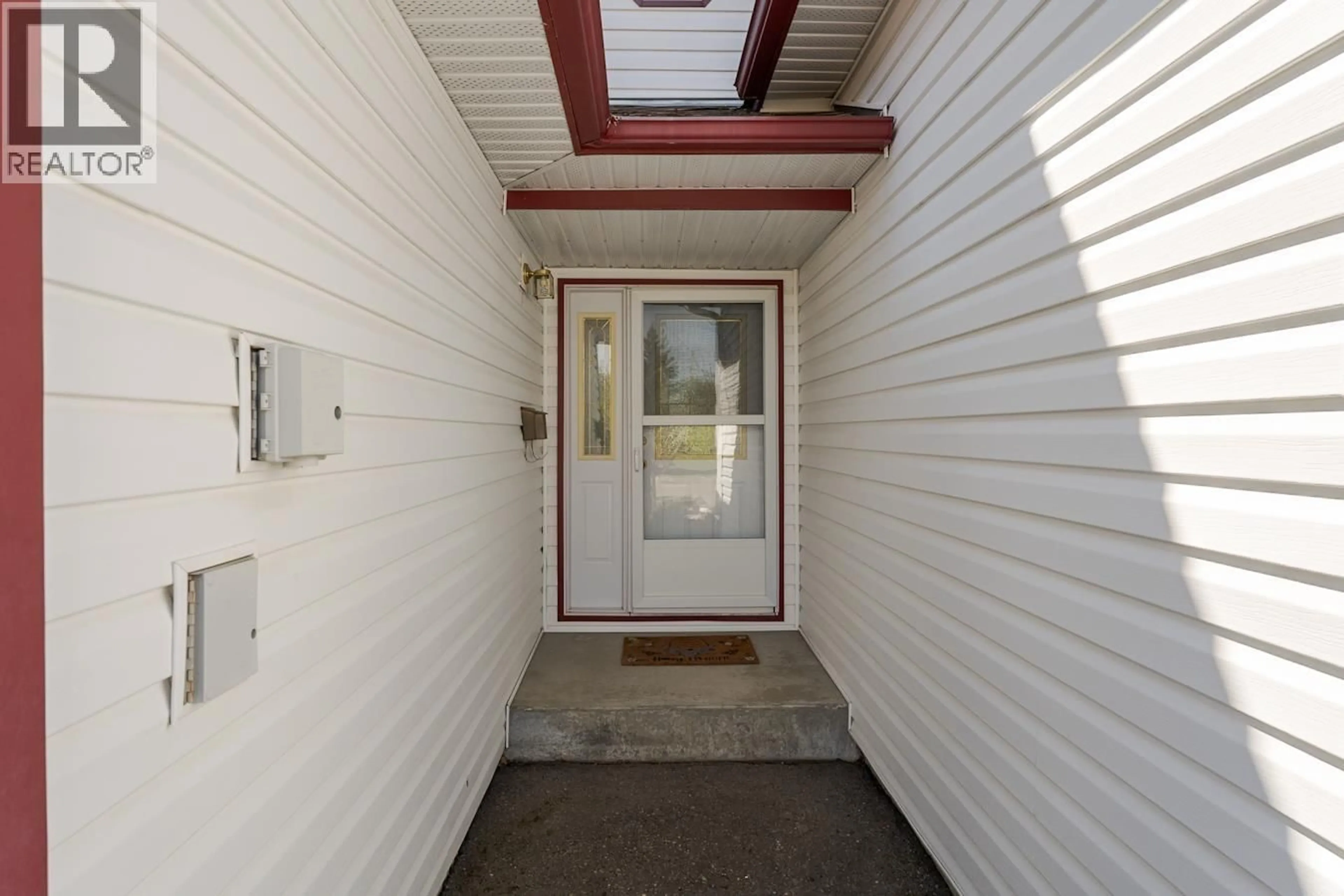 Indoor entryway for 109 - 3101 ST ANNE CRESCENT, Prince George British Columbia V2N5M3