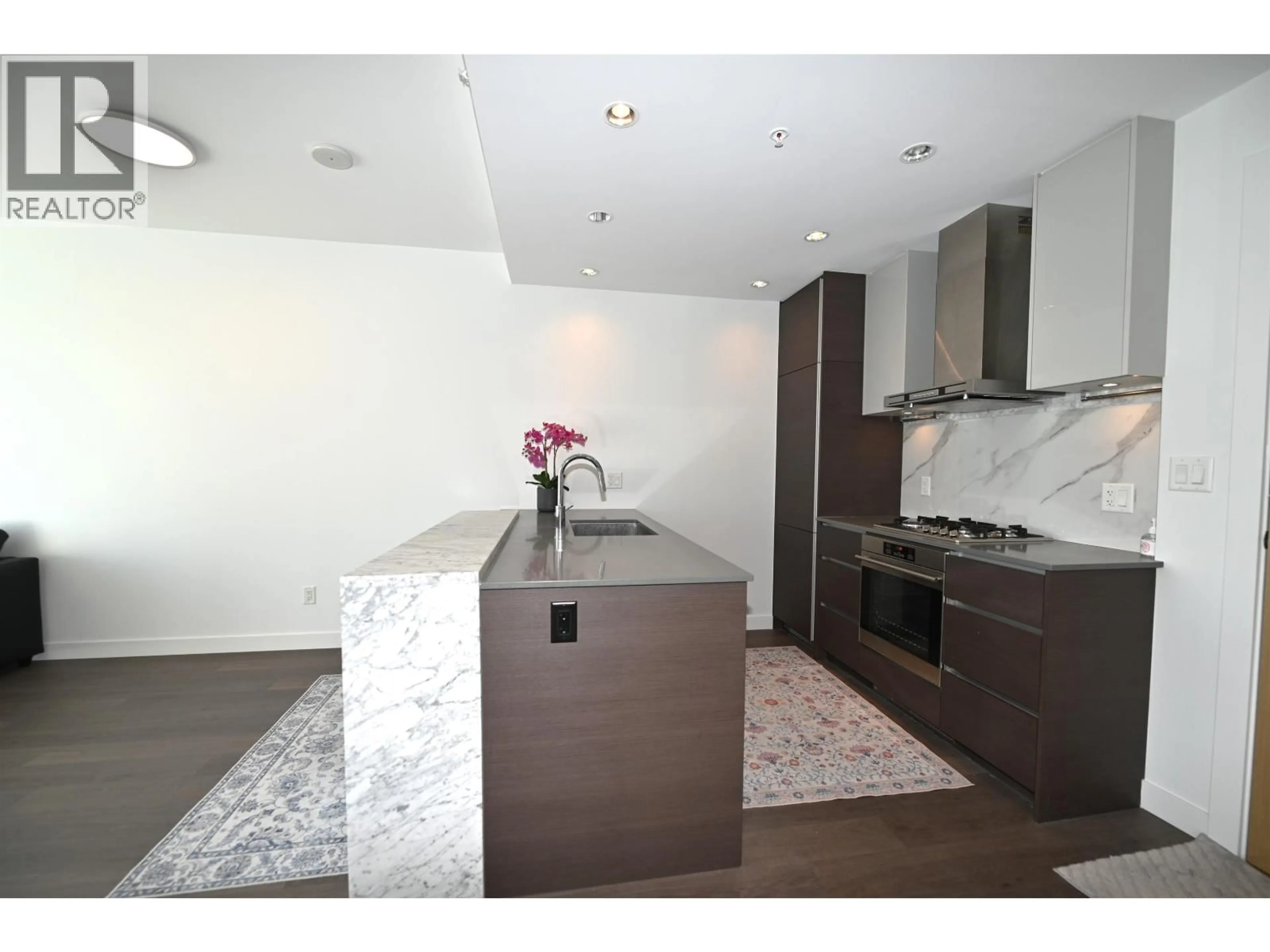 Open concept kitchen, unknown for 2703 - 6098 STATION STREET, Burnaby British Columbia V5H0H4