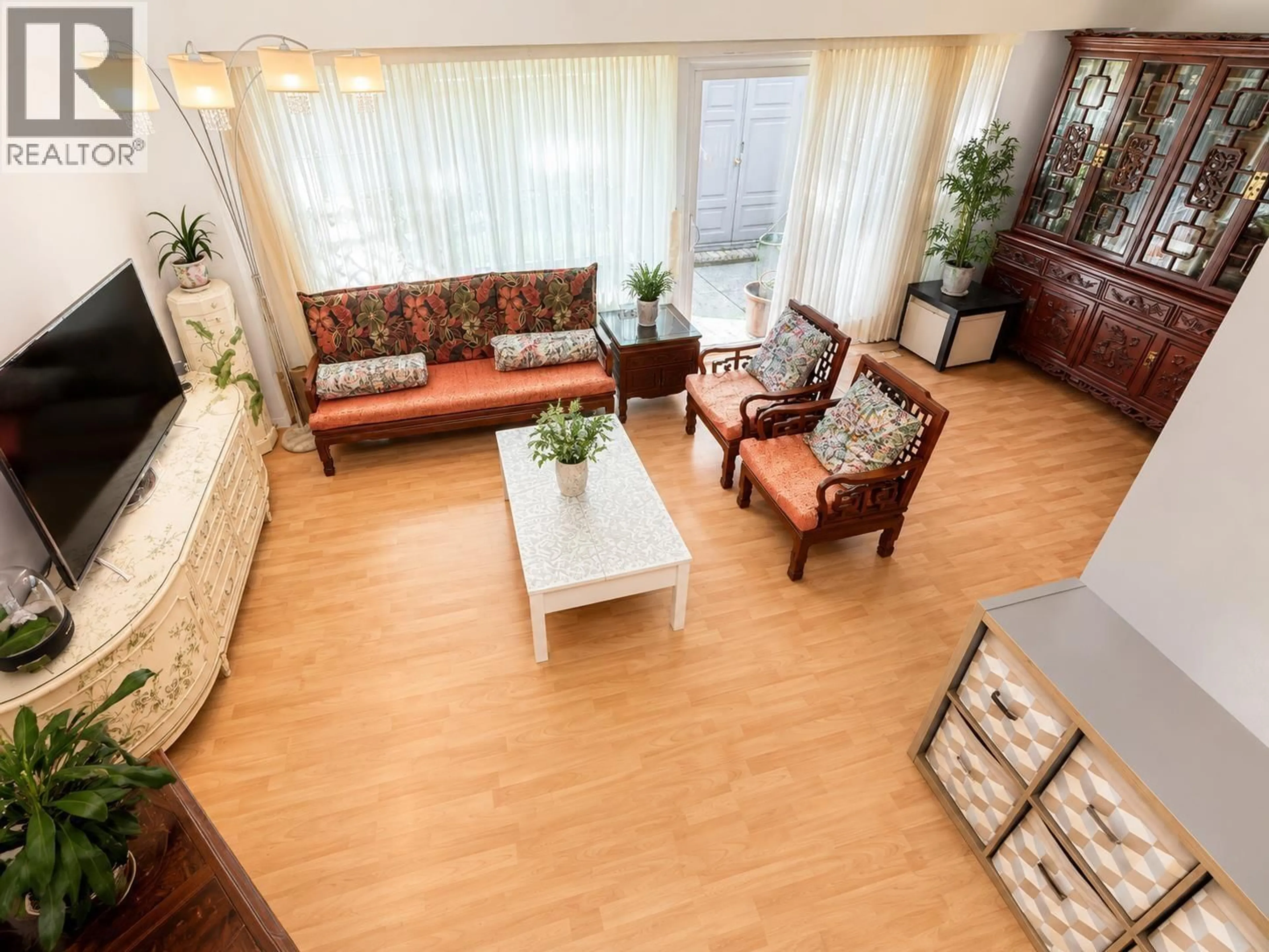 Living room with furniture, unknown for 27 - 10011 SWINTON CRESCENT, Richmond British Columbia V7A3S9