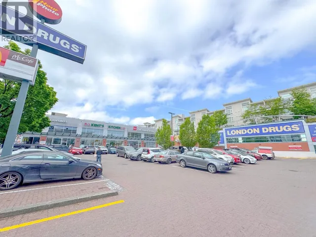 311 - 5555 VICTORIA DRIVE, Vancouver 3