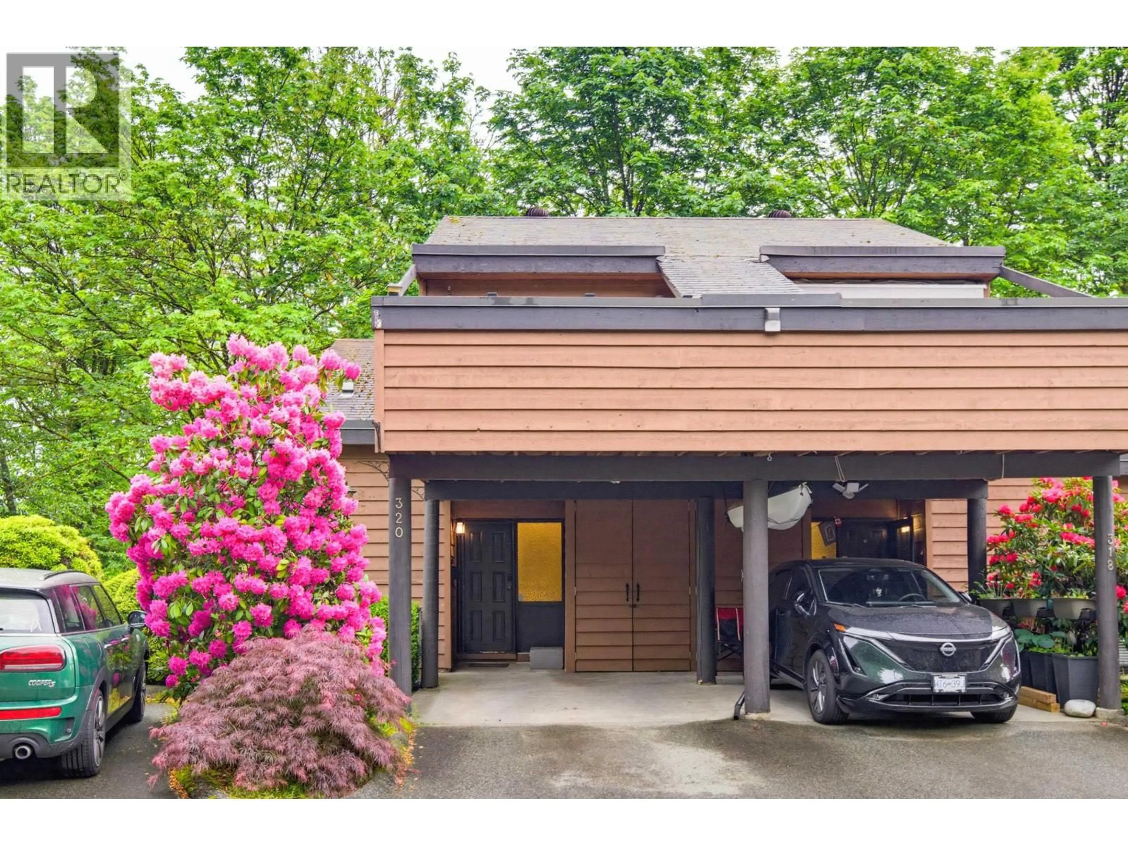 Indoor garage for 320 CORNELL WAY, Port Moody British Columbia V3H3W2