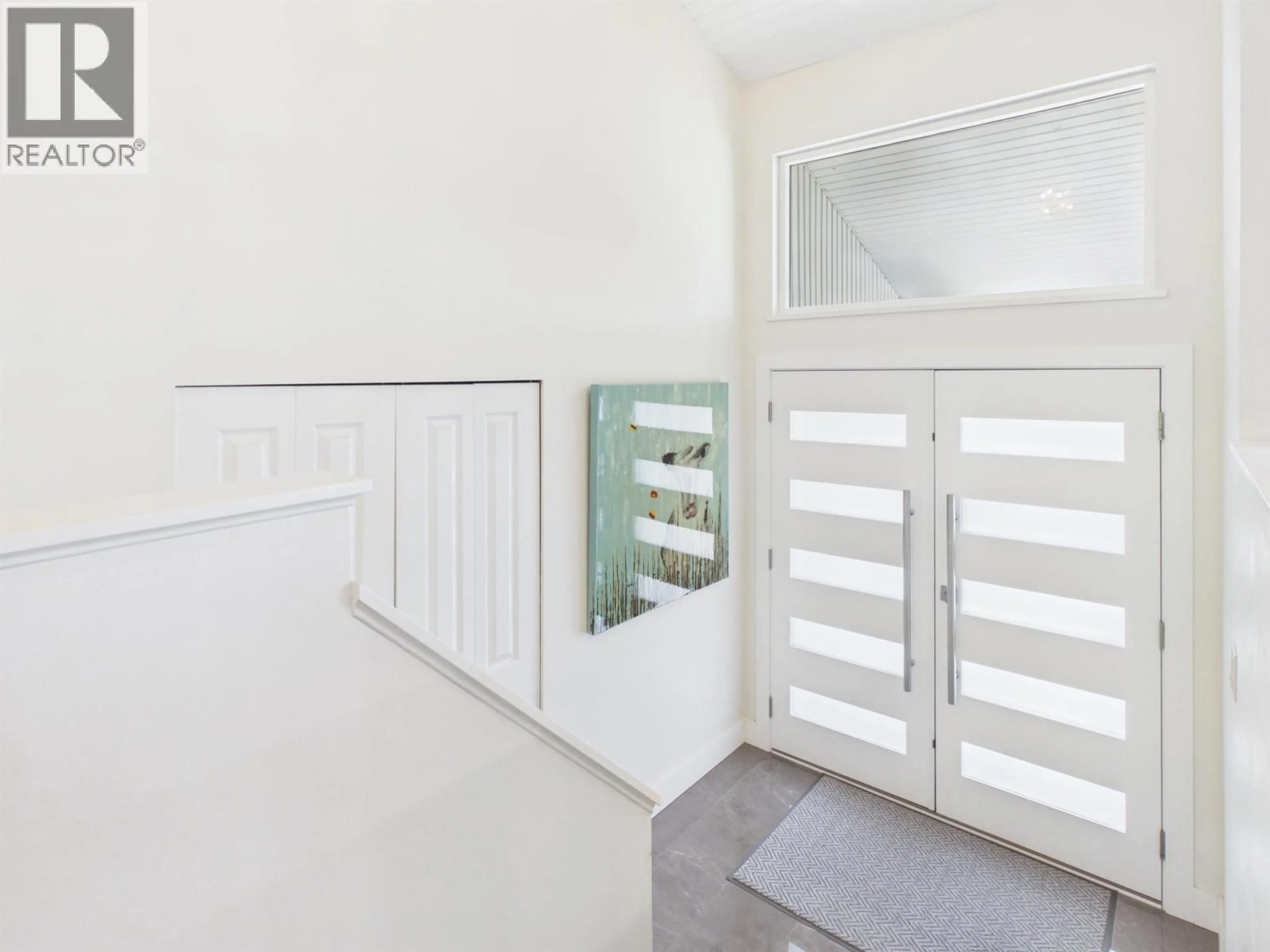 Indoor entryway for 1108 MARSDEN COURT, Burnaby British Columbia V5A3N3
