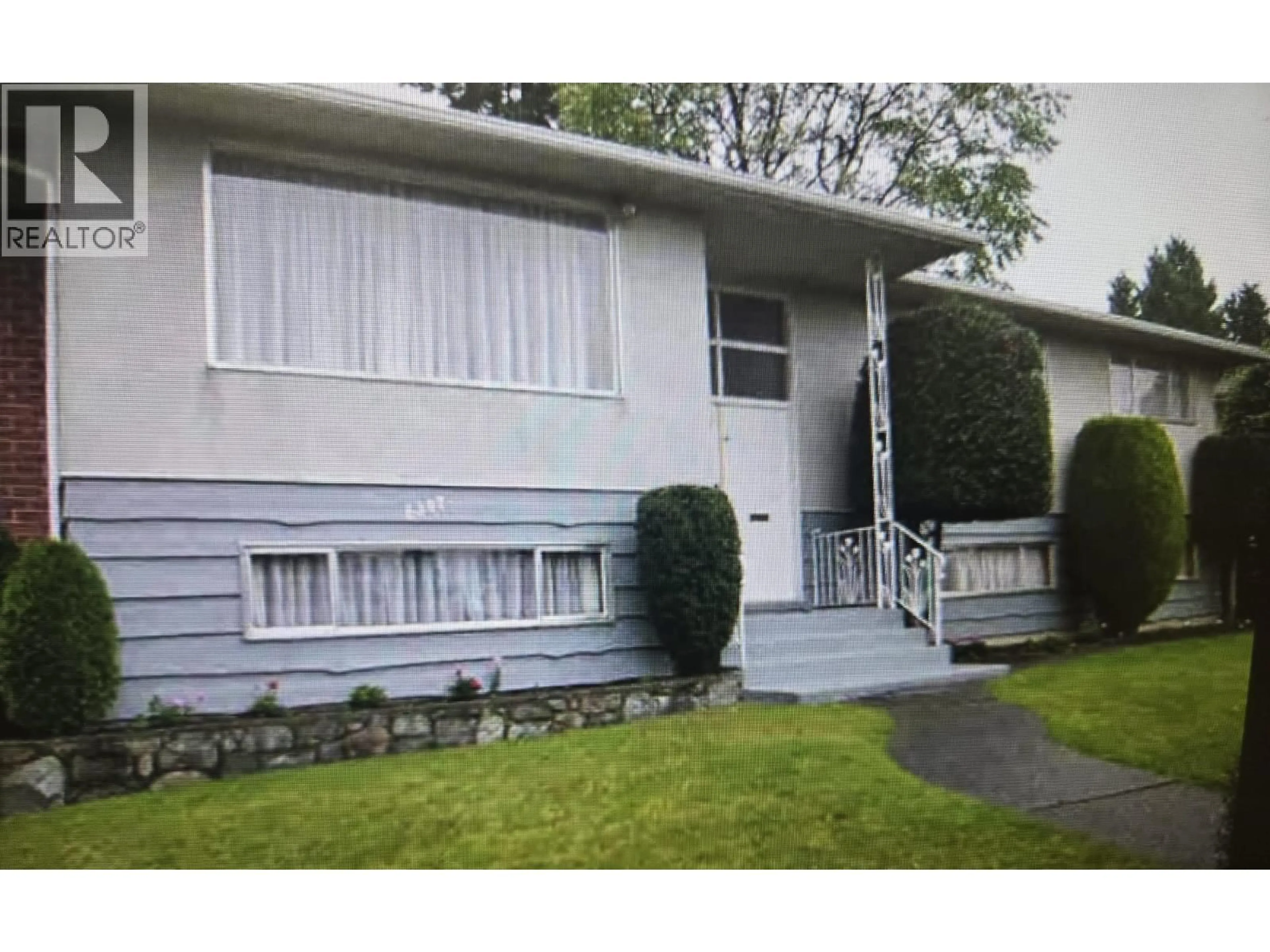 Home with vinyl exterior material, street for 6307 SUMAS STREET, Burnaby British Columbia V5B2T8