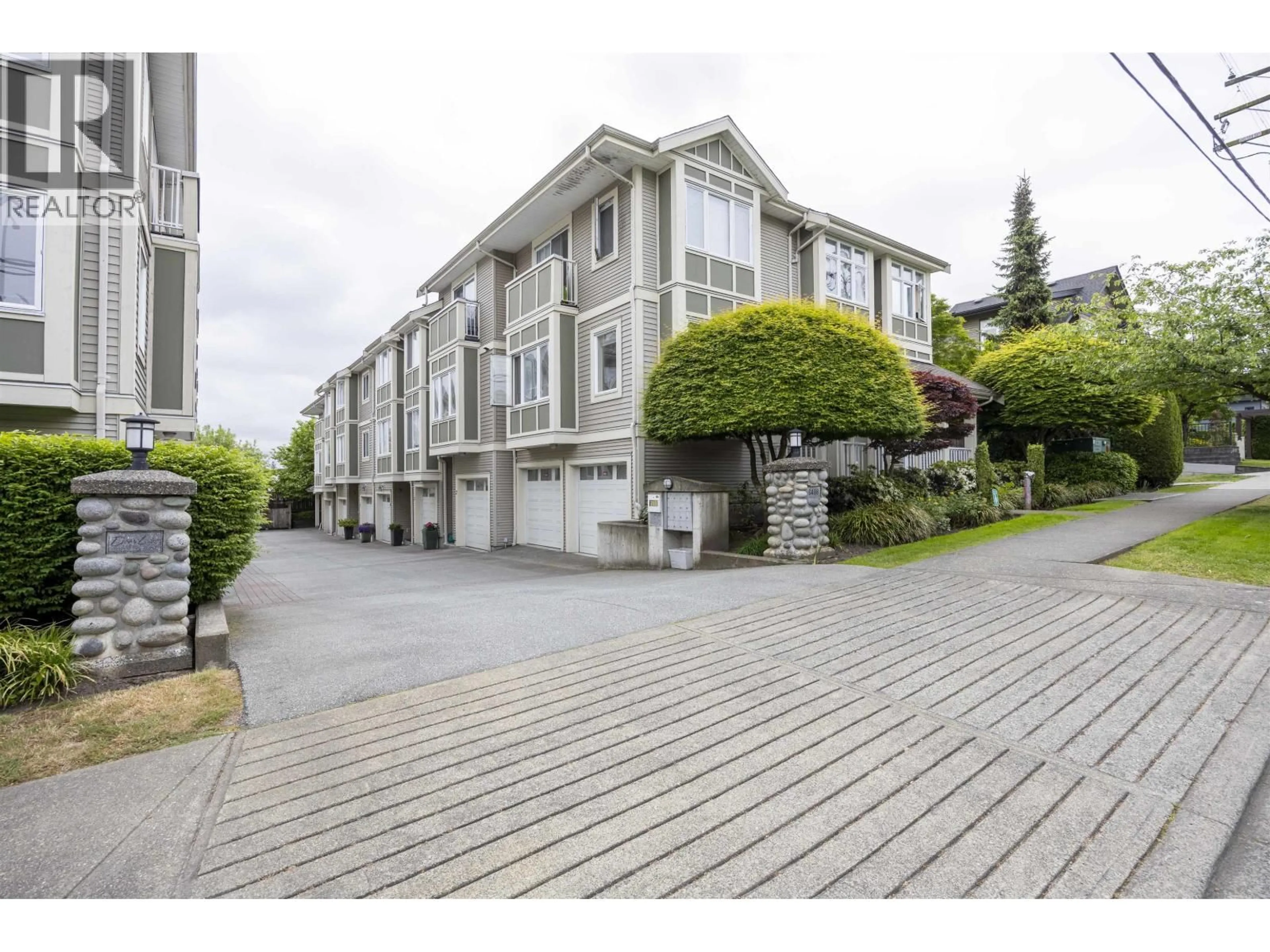 Unknown for 6 - 6498 ELGIN AVENUE, Burnaby British Columbia V5H3S6