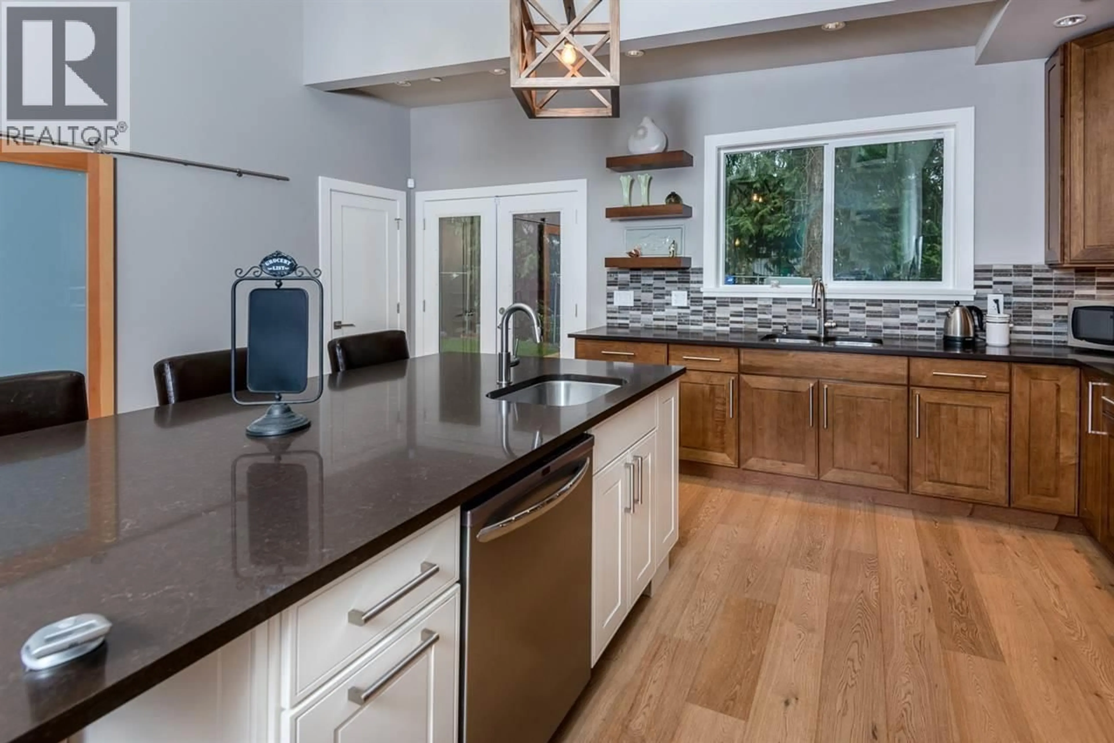 Open concept kitchen, unknown for 2388 PATRICIA AVENUE, Port Coquitlam British Columbia V3B2H3