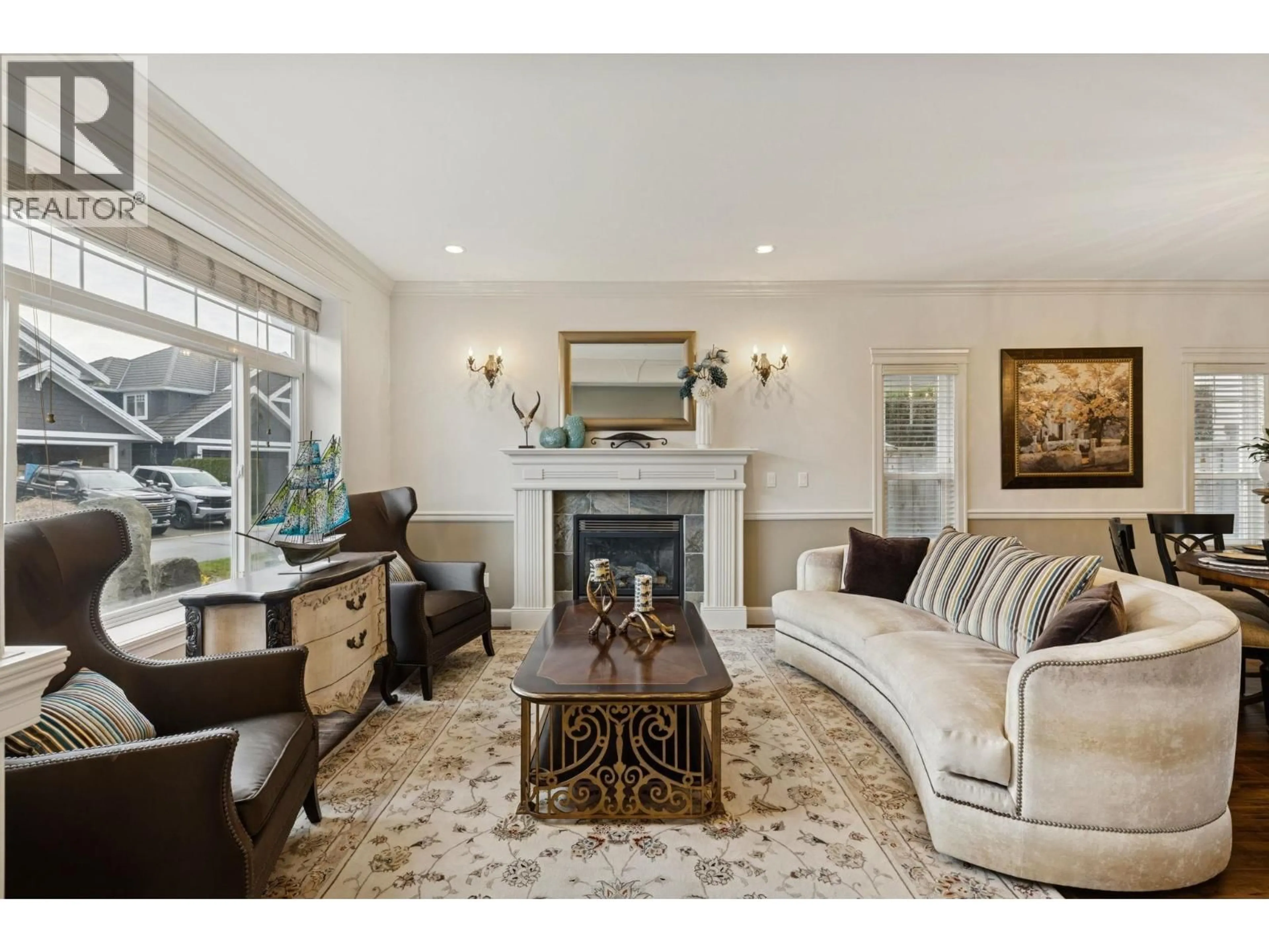 Living room with furniture, unknown for 5863 COVE LINK ROAD, Delta British Columbia V4K5G8