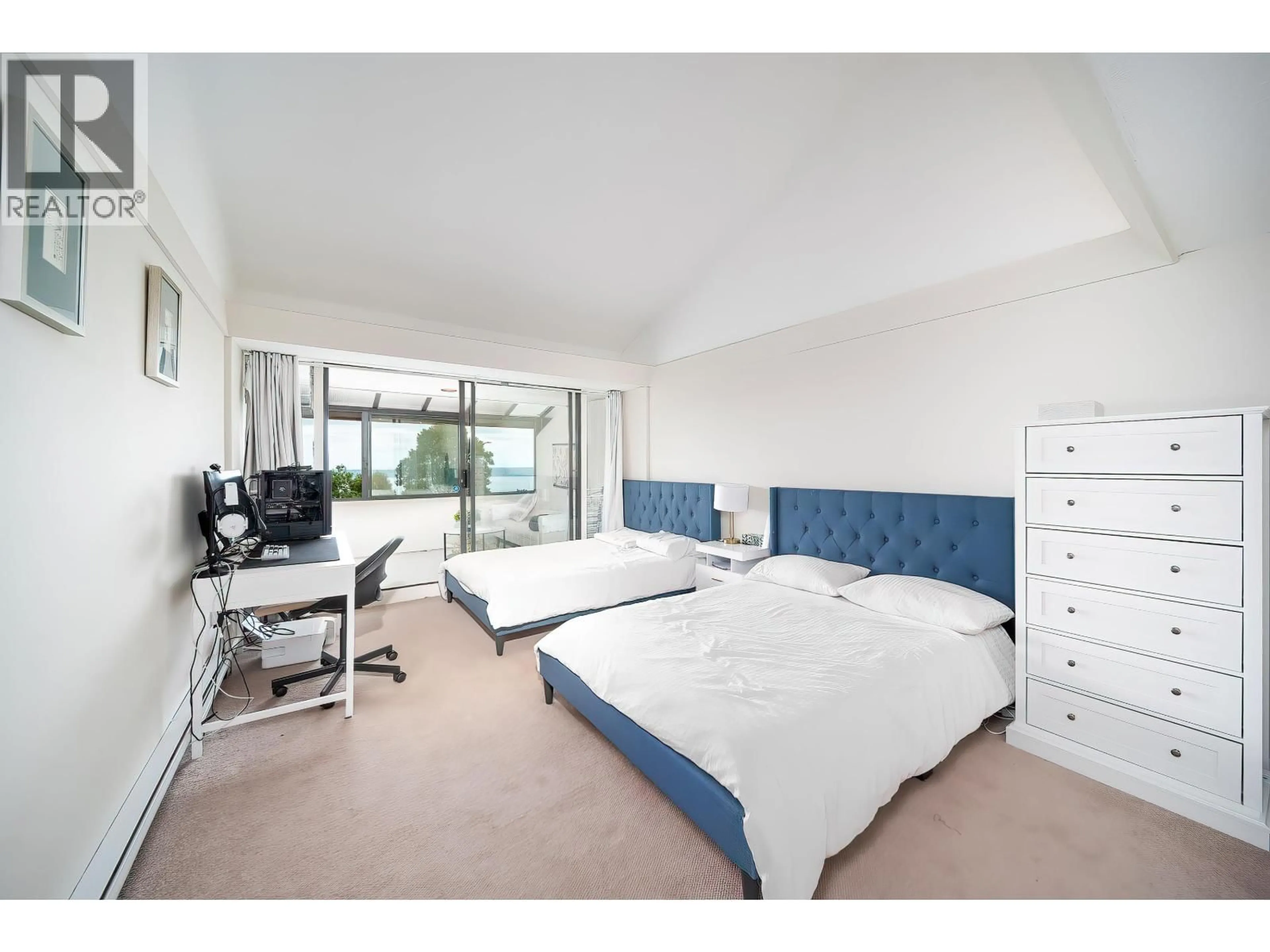 A pic of a room for 49 - 2202 FOLKESTONE WAY, West Vancouver British Columbia V7S2X7