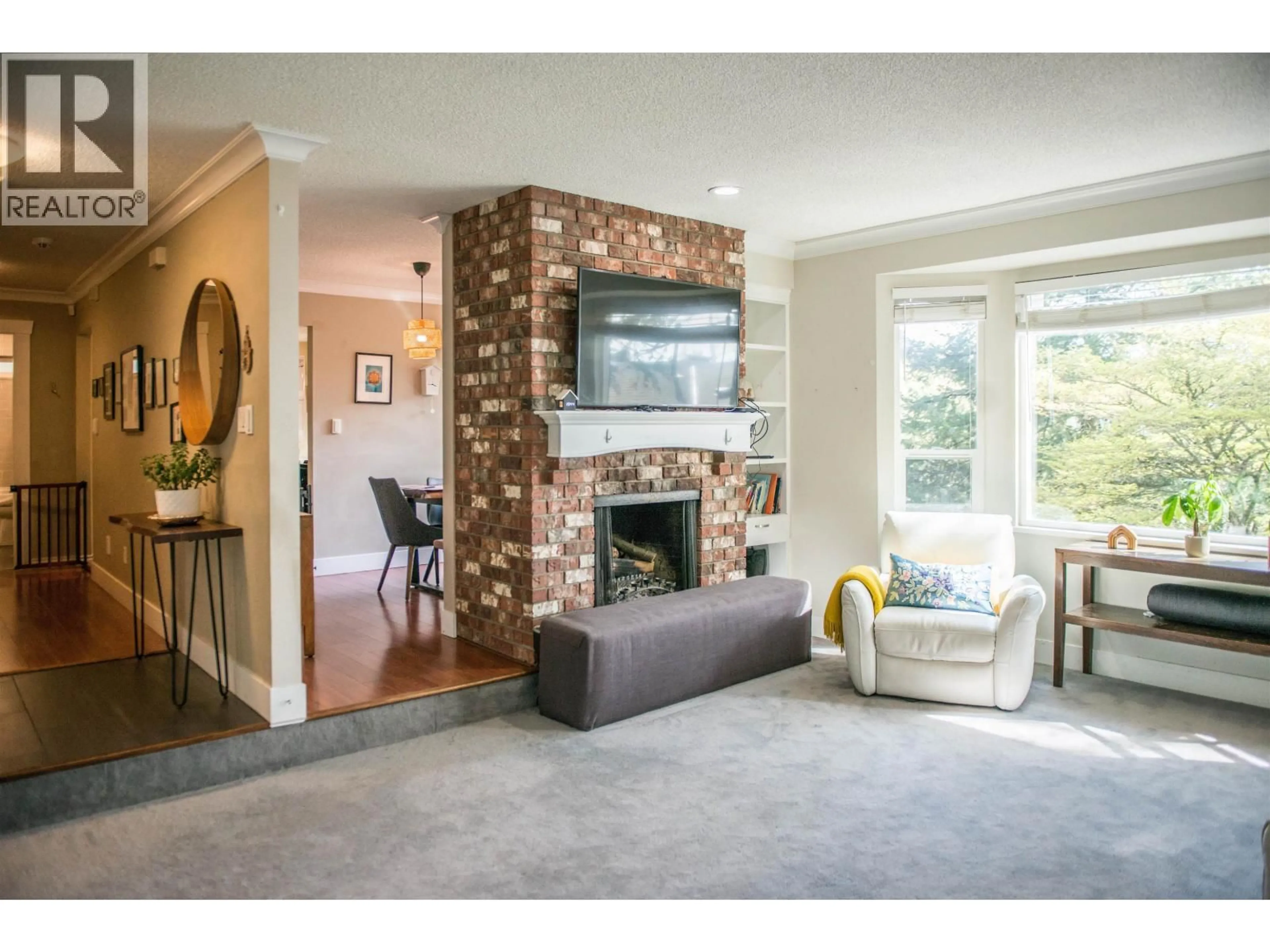 Living room with furniture, unknown for 2634 ROGATE AVENUE, Coquitlam British Columbia V3K5S4