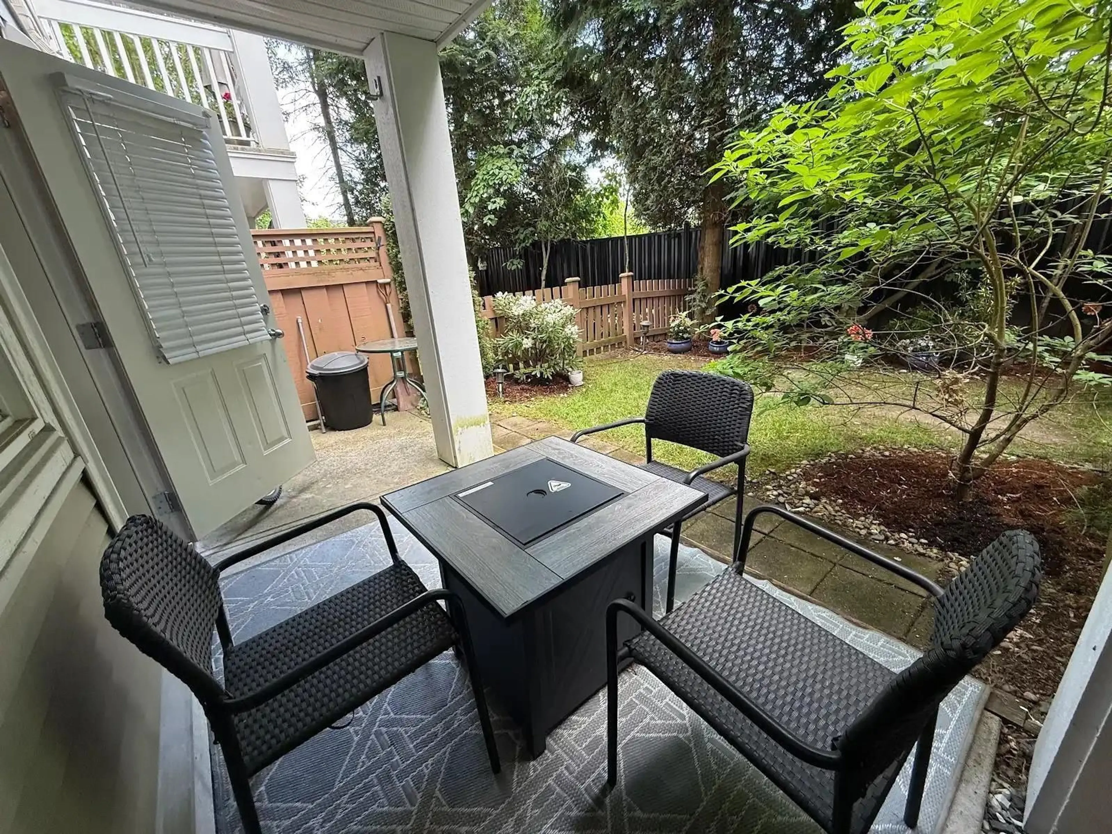 Patio, unknown for 33 - 20460 66 AVENUE, Langley British Columbia V2Y3B6