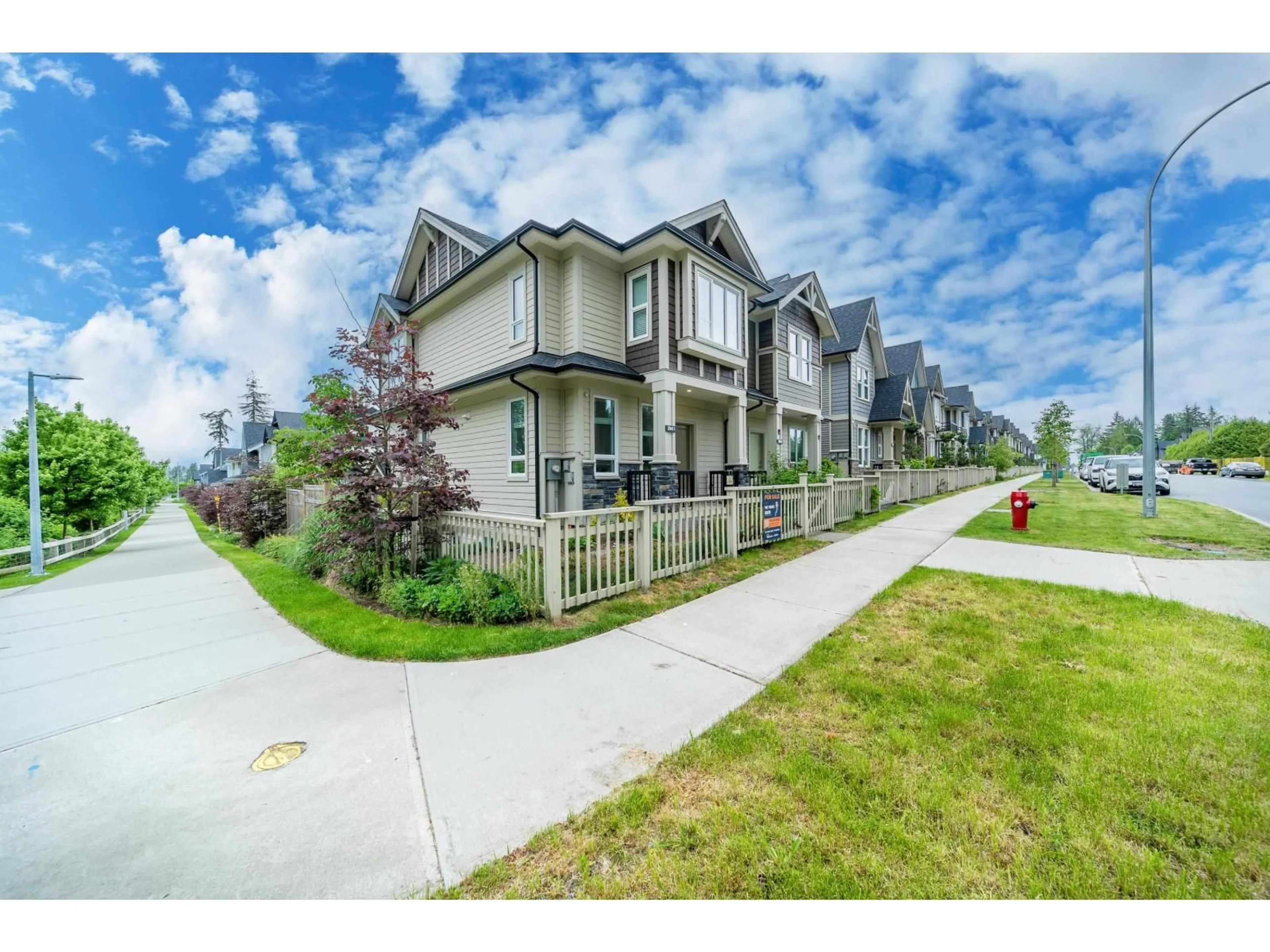 A pic from outside/outdoor area/front of a property/back of a property/a pic from drone, street for 20411 76 AVENUE, Langley British Columbia V2Y3T1