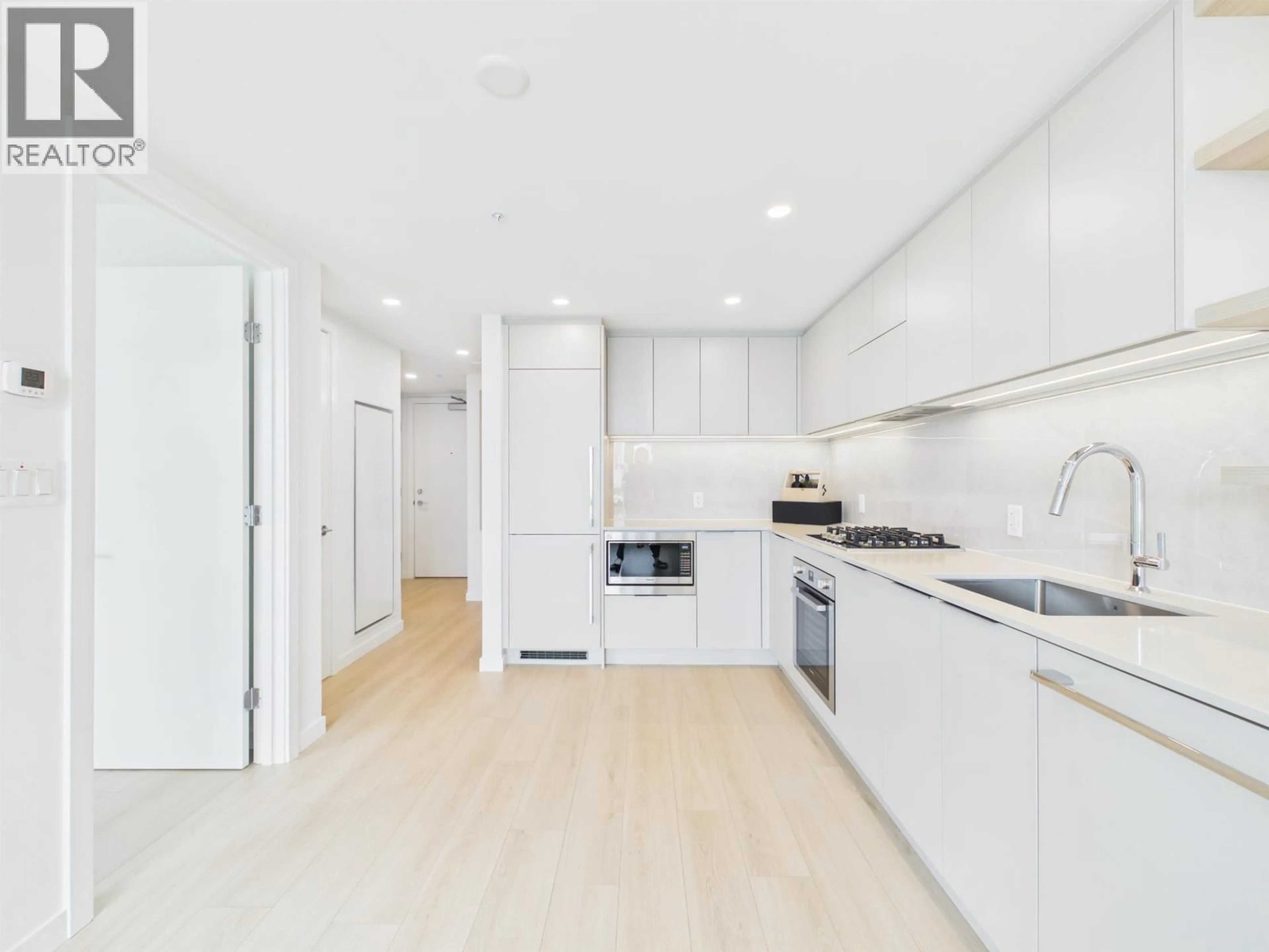 Standard kitchen, unknown for 1604 - 311 ALDERSON AVENUE, Coquitlam British Columbia V3K0K3