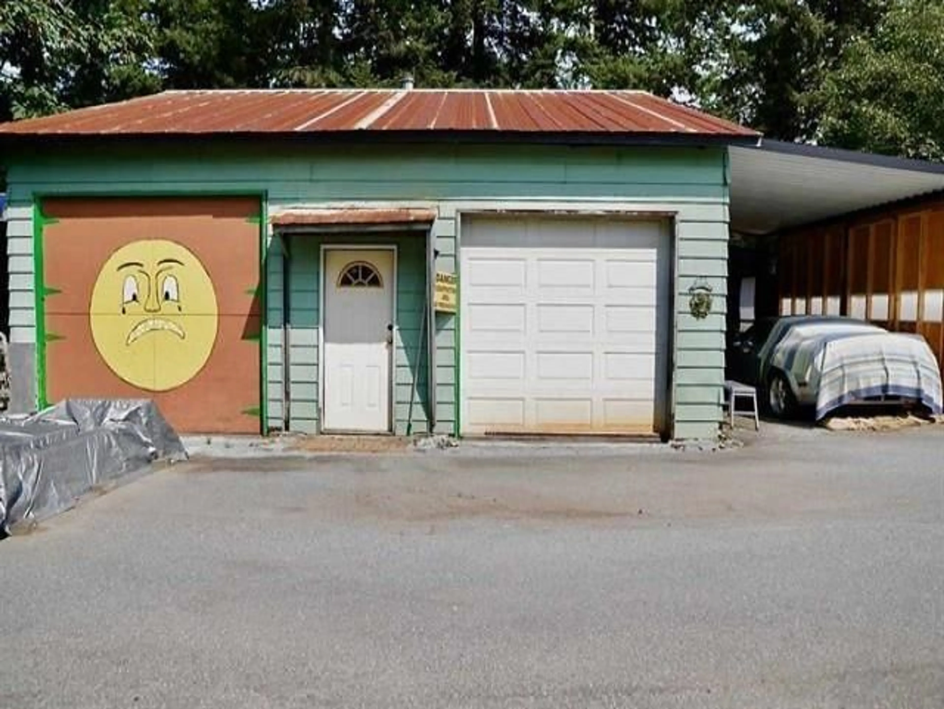 Indoor garage for 20059 24 AVENUE, Langley British Columbia V2Z1Z7