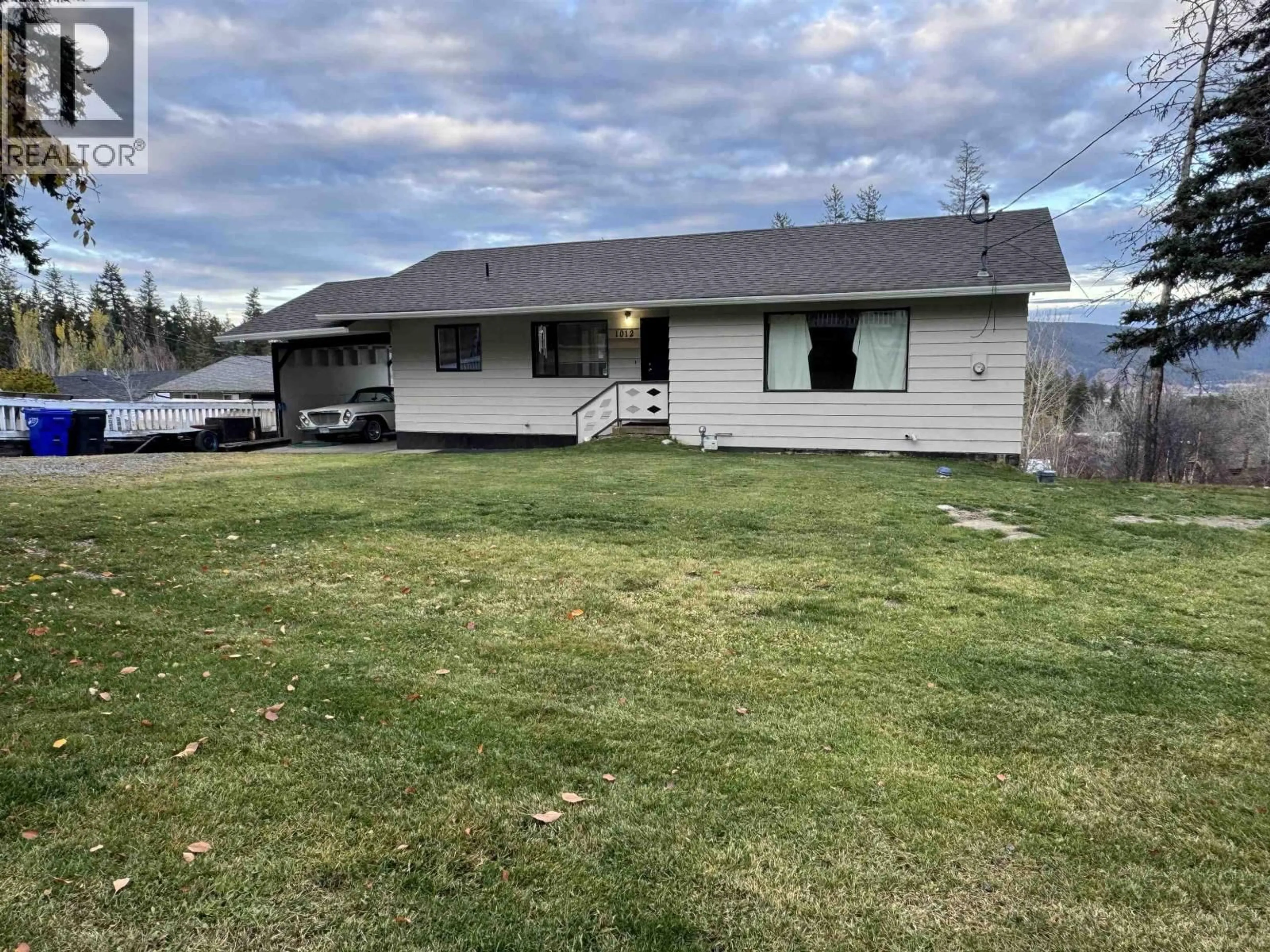 A pic from outside/outdoor area/front of a property/back of a property/a pic from drone, mountain view for 1012 CONRAD CRESCENT, Williams Lake British Columbia V2G3M4