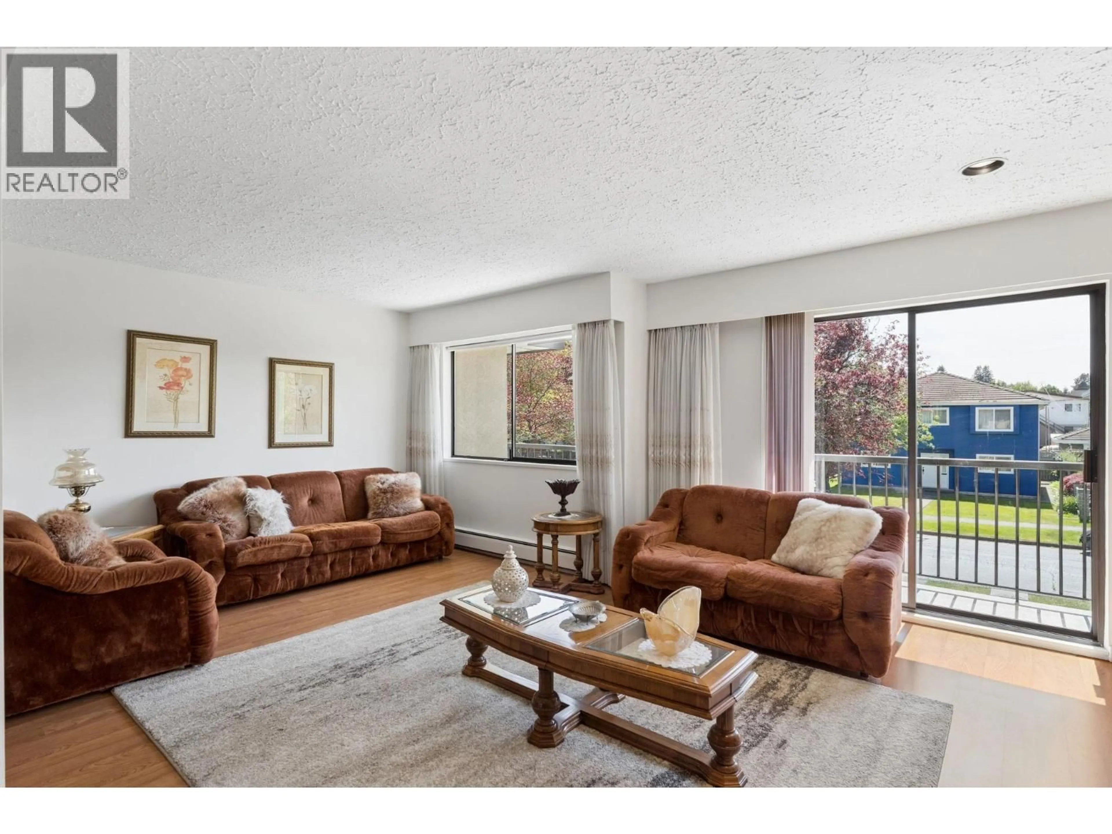 Living room with furniture, unknown for 2581 3RD AVENUE, Vancouver British Columbia V5M1H1