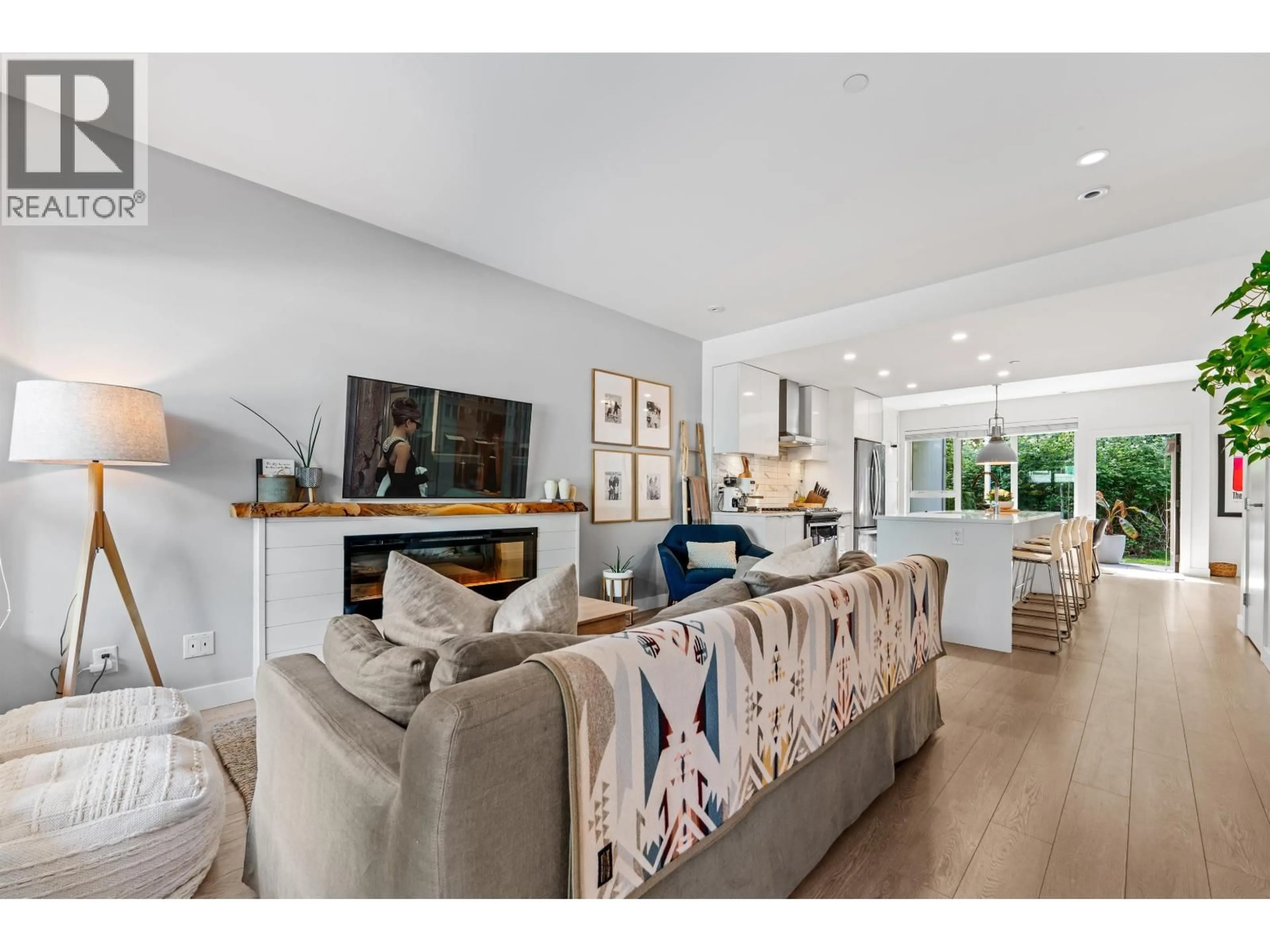 Living room with furniture, unknown for 23 - 3596 SALAL DRIVE, North Vancouver British Columbia V7G0A9