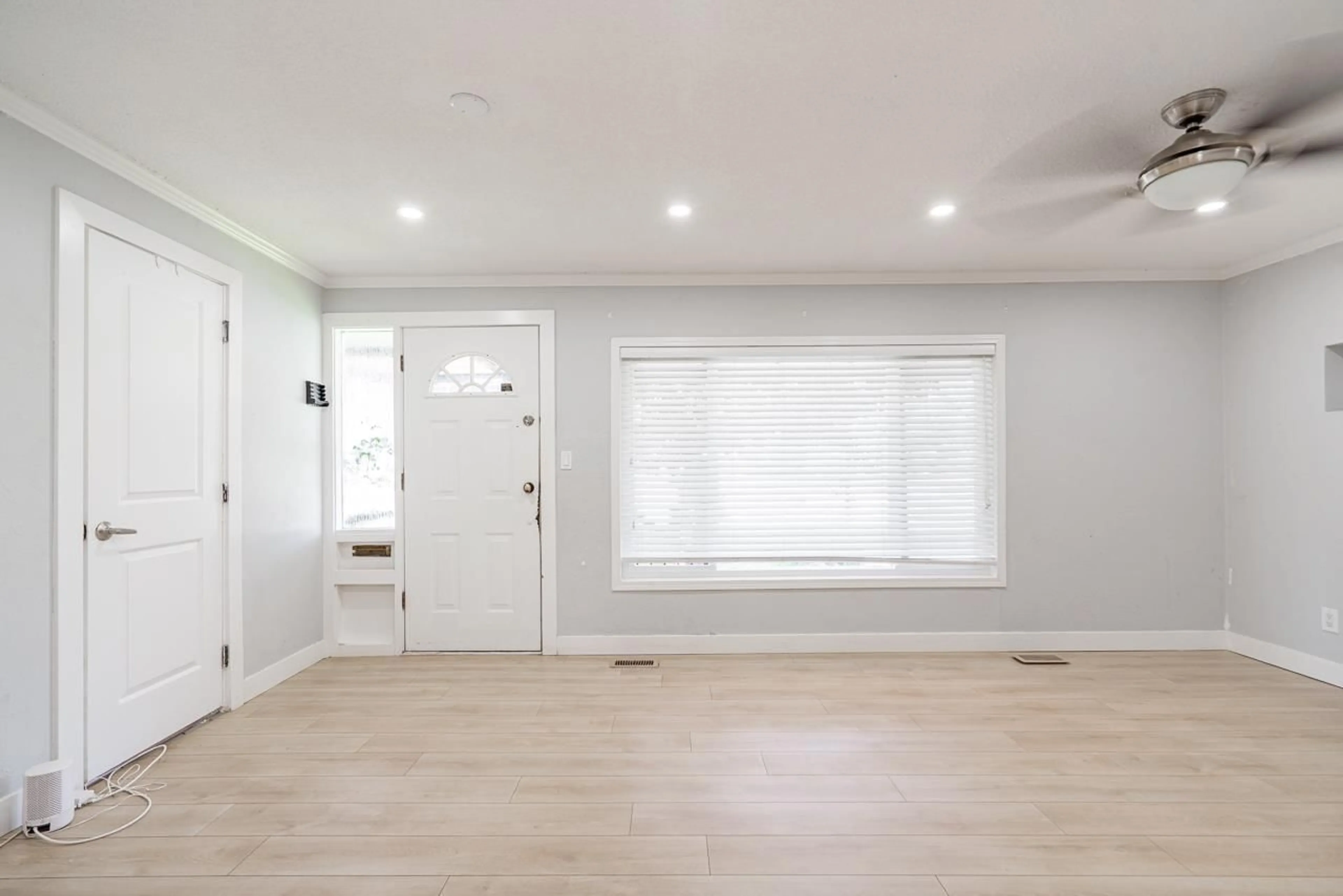 A pic of a room for 13450 65A AVENUE, Surrey British Columbia V3W1Z6