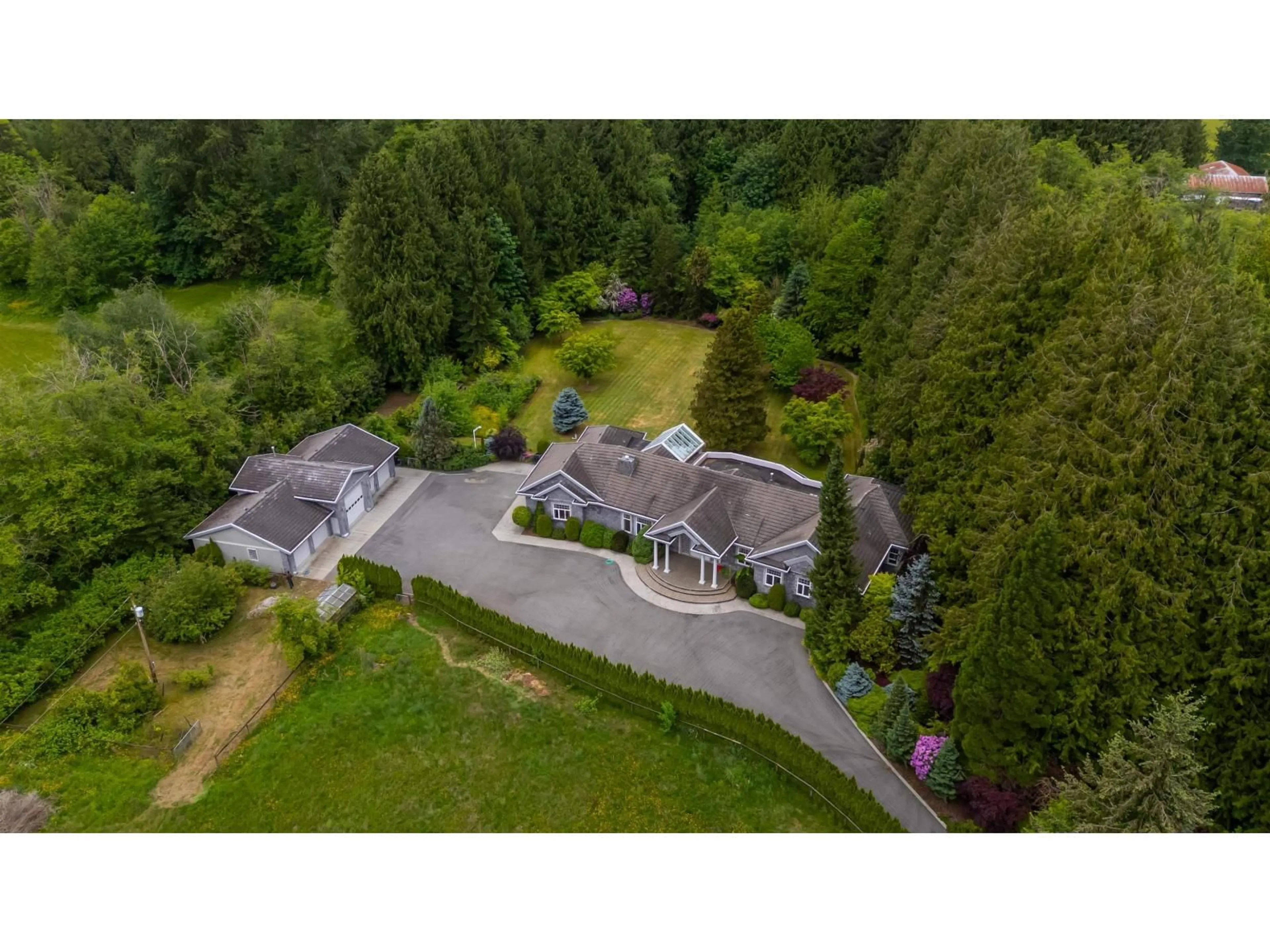 A pic from outside/outdoor area/front of a property/back of a property/a pic from drone, unknown for 3339 236 STREET, Langley British Columbia V2Z2H9
