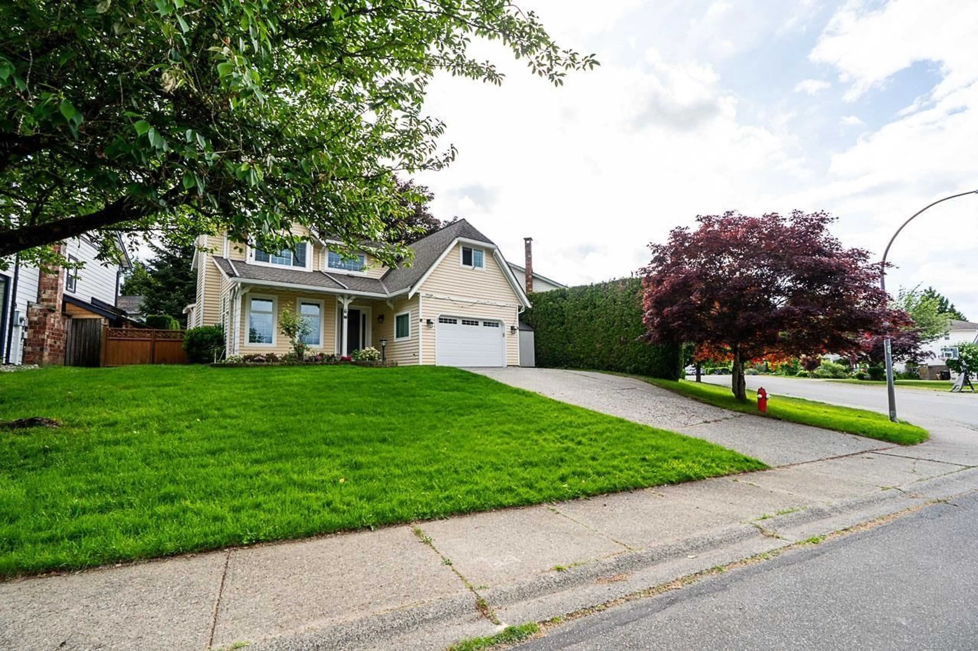 Unknown for 9395 209B STREET, Langley British Columbia V1M1R8