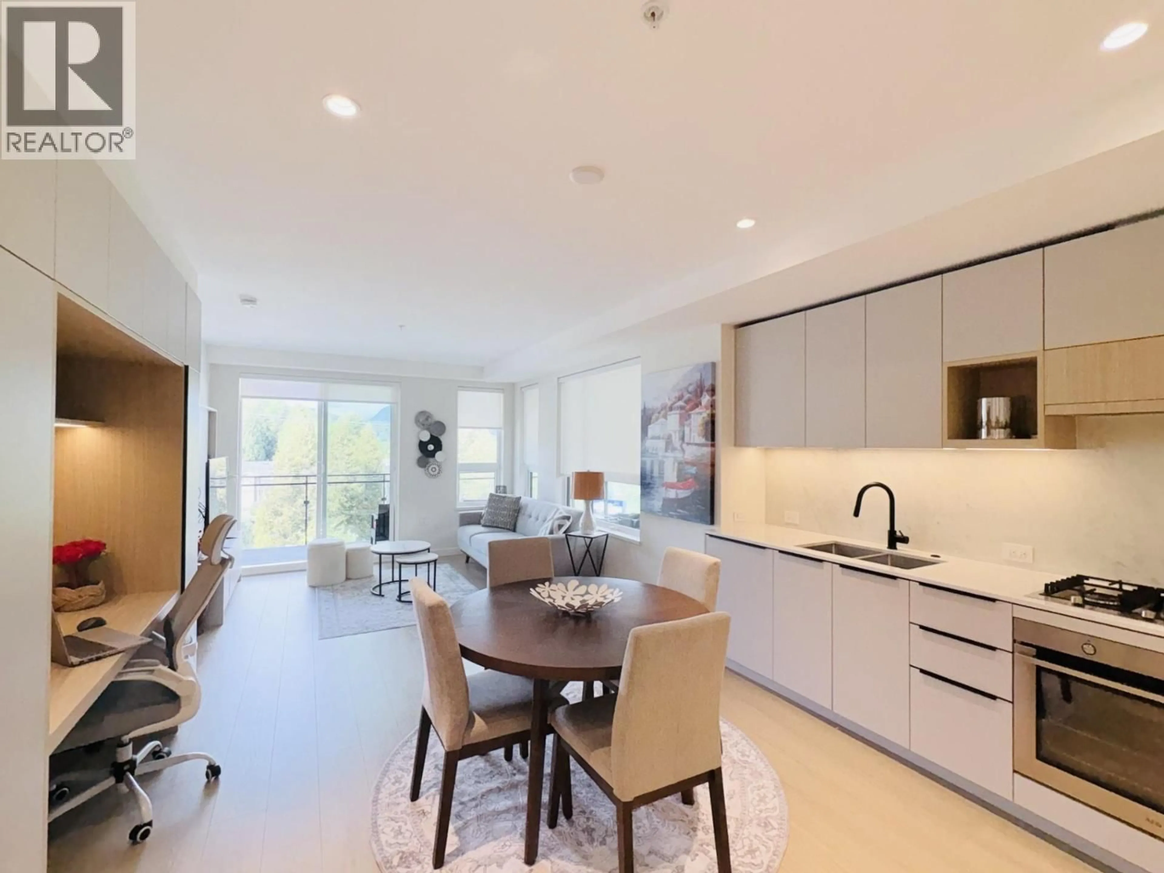 Open concept kitchen, unknown for 313 - 2015 ST. JOHNS STREET, Port Coquitlam British Columbia V3H0N5