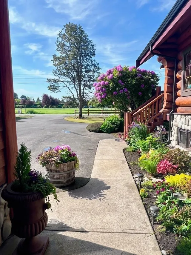 16937 0 AVENUE, Surrey 2