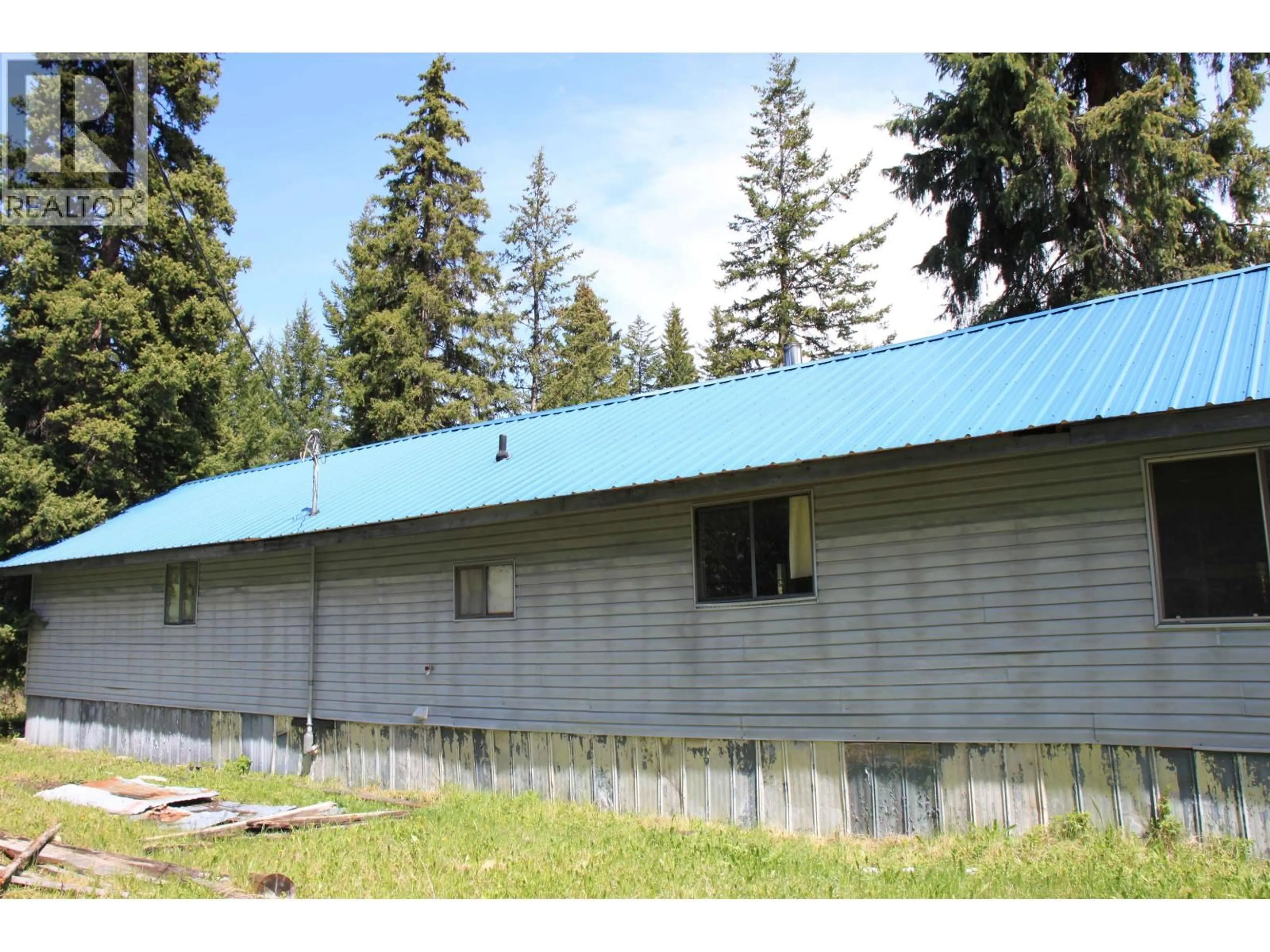 Shed for 6286 COTTERPIN PLACE, Deka Lake / Sulphurous / Hathaway Lakes British Columbia V0K1X0