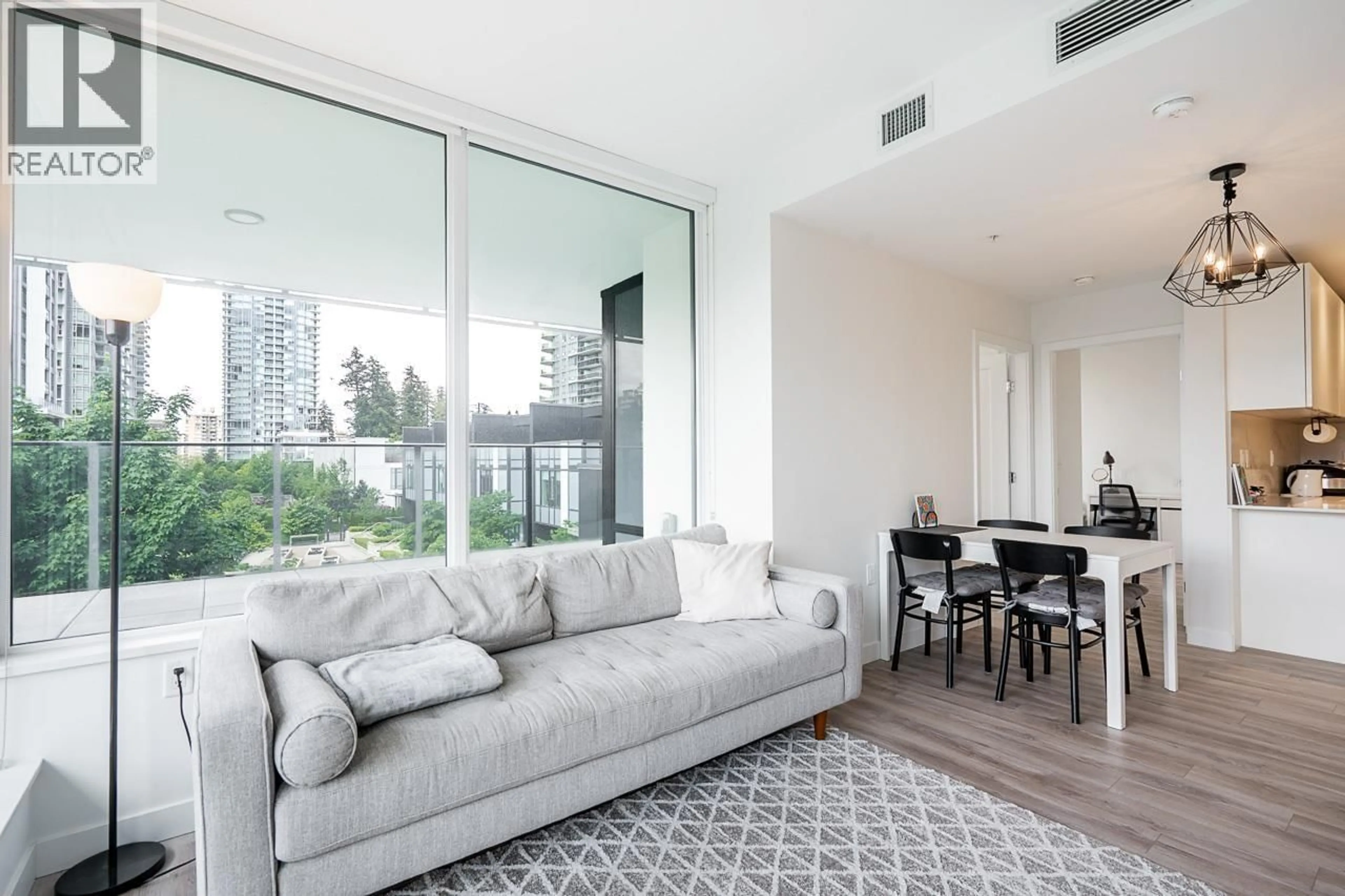 Living room with furniture, unknown for 301 - 6699 DUNBLANE AVENUE, Burnaby British Columbia V5H0J8