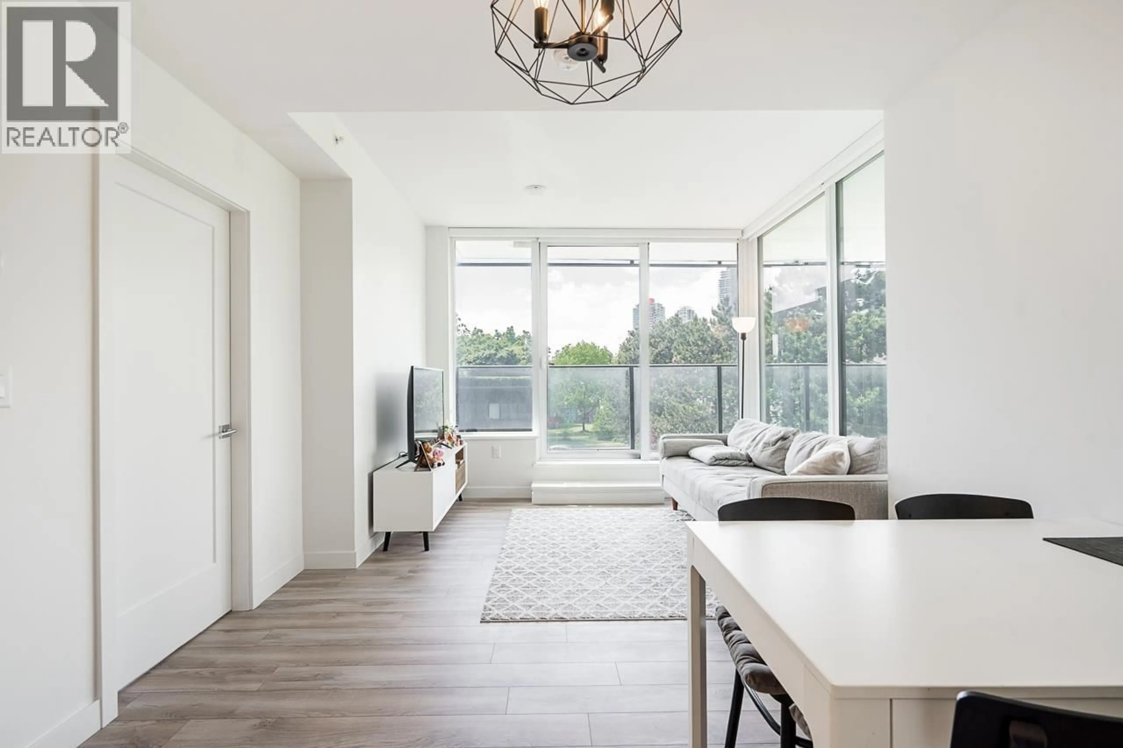 Unknown for 301 - 6699 DUNBLANE AVENUE, Burnaby British Columbia V5H0J8