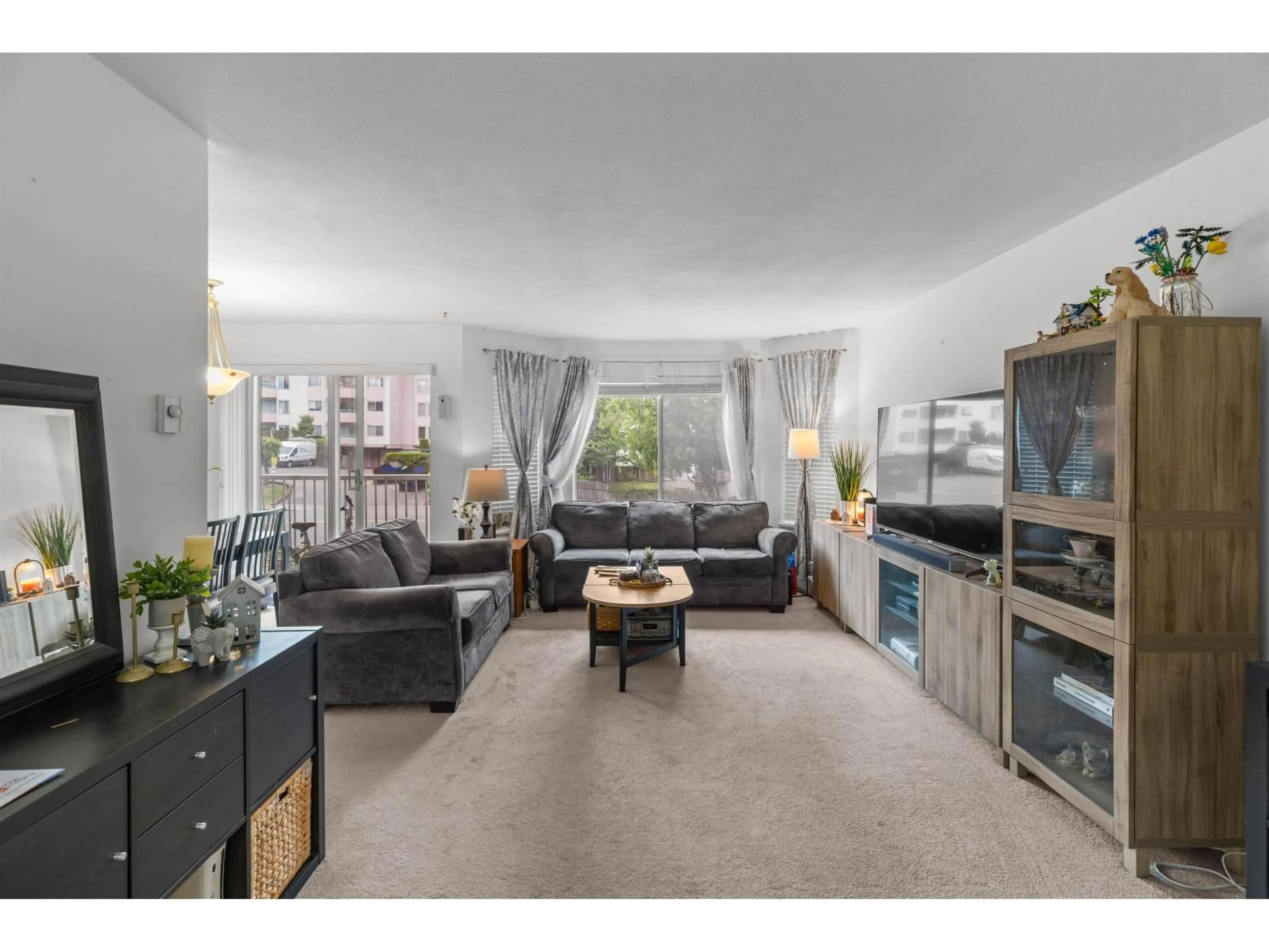 Living room with furniture, unknown for 105 - 2780 WARE STREET, Abbotsford British Columbia V2S7C7