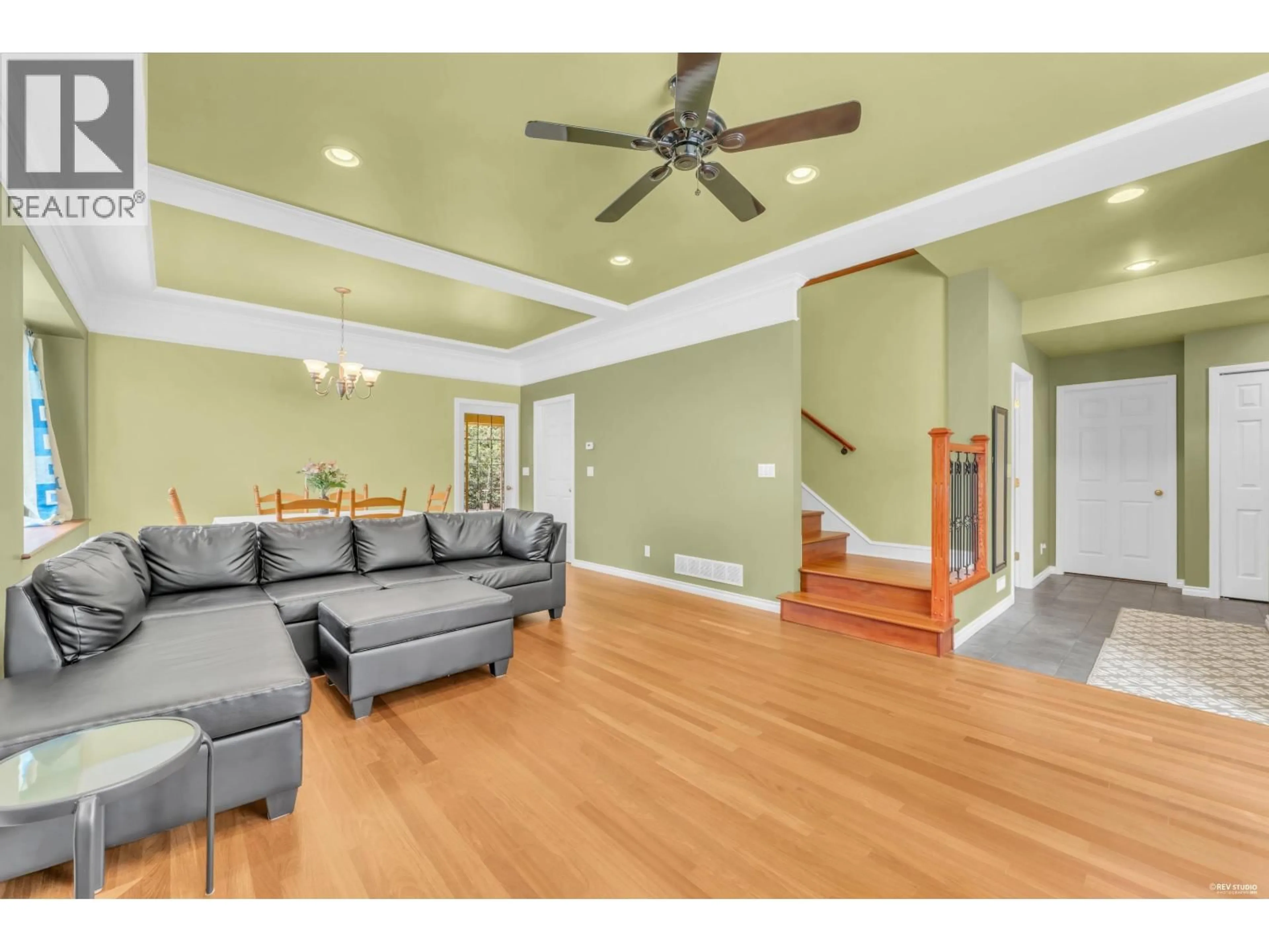Unknown for 4317 CLIFFMONT ROAD, North Vancouver British Columbia V7G1J6