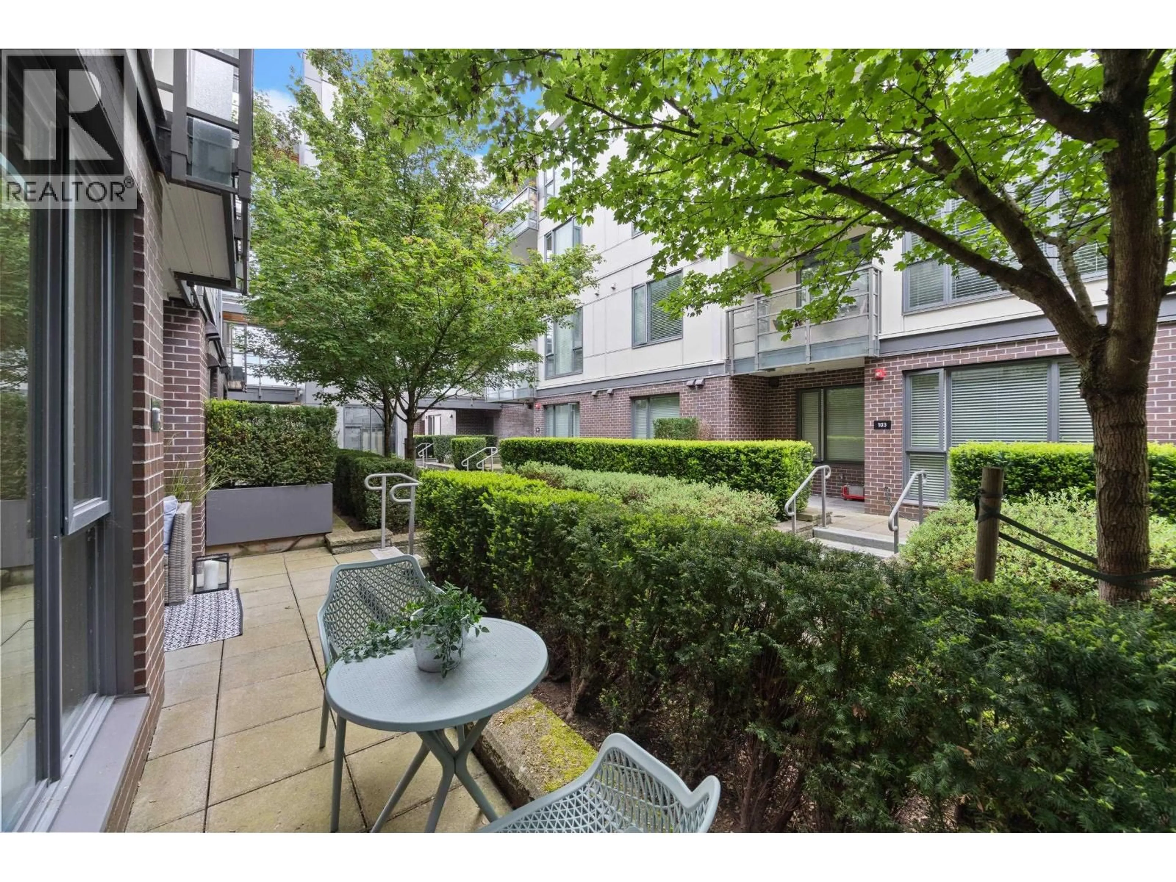 Patio, street for 112 - 5355 LANE STREET, Burnaby British Columbia V5H0H1