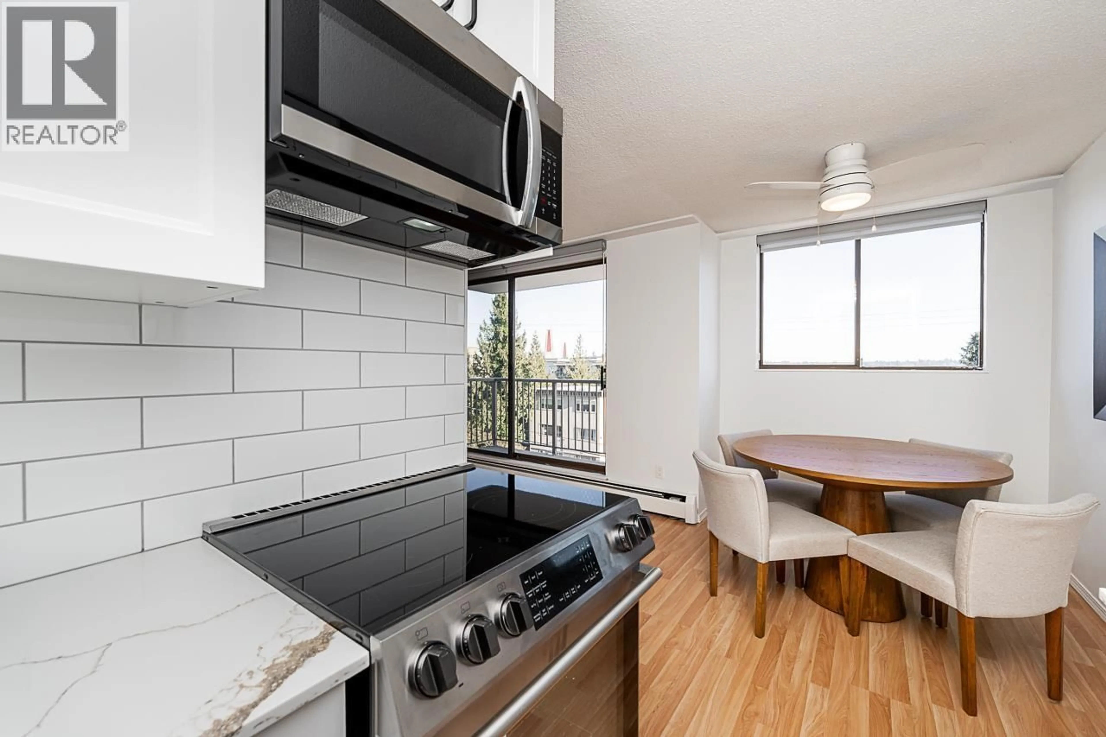 Standard kitchen, unknown for 307 - 320 ROYAL AVENUE, New Westminster British Columbia V3L5C6