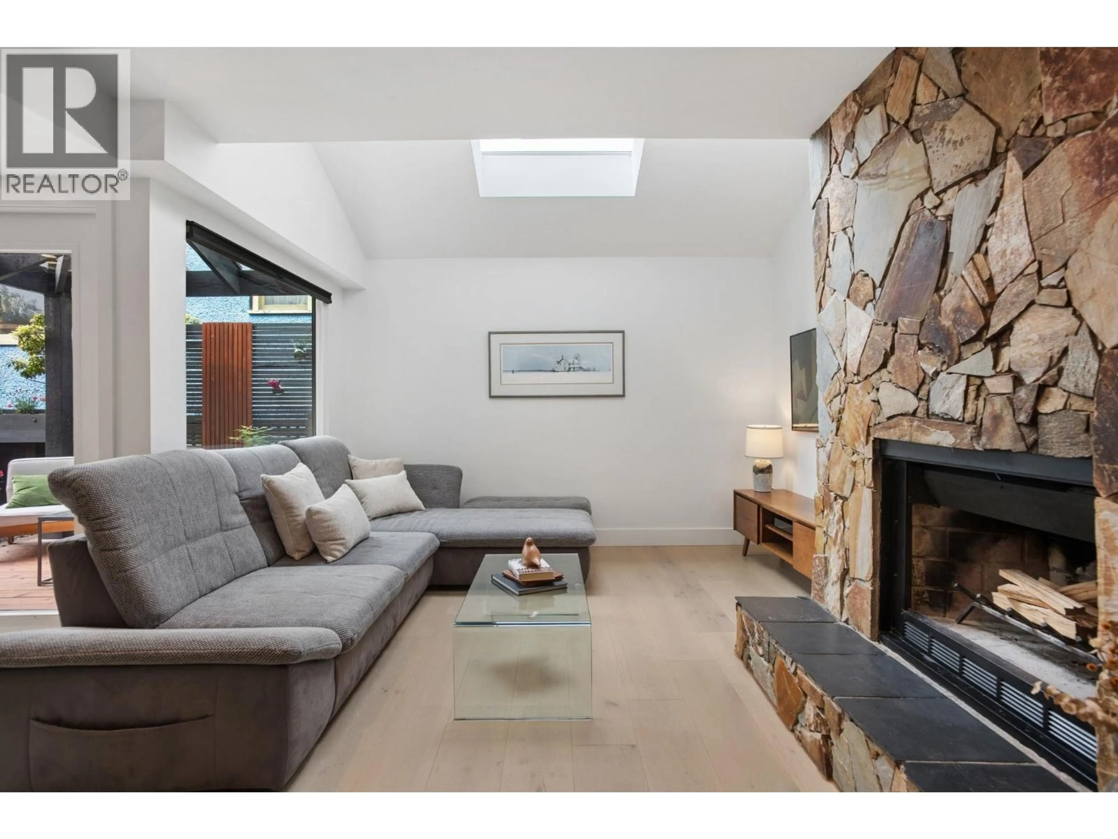 Living room with furniture, ceramic/tile floor for 1382 MAPLE STREET, Vancouver British Columbia V6J3R9