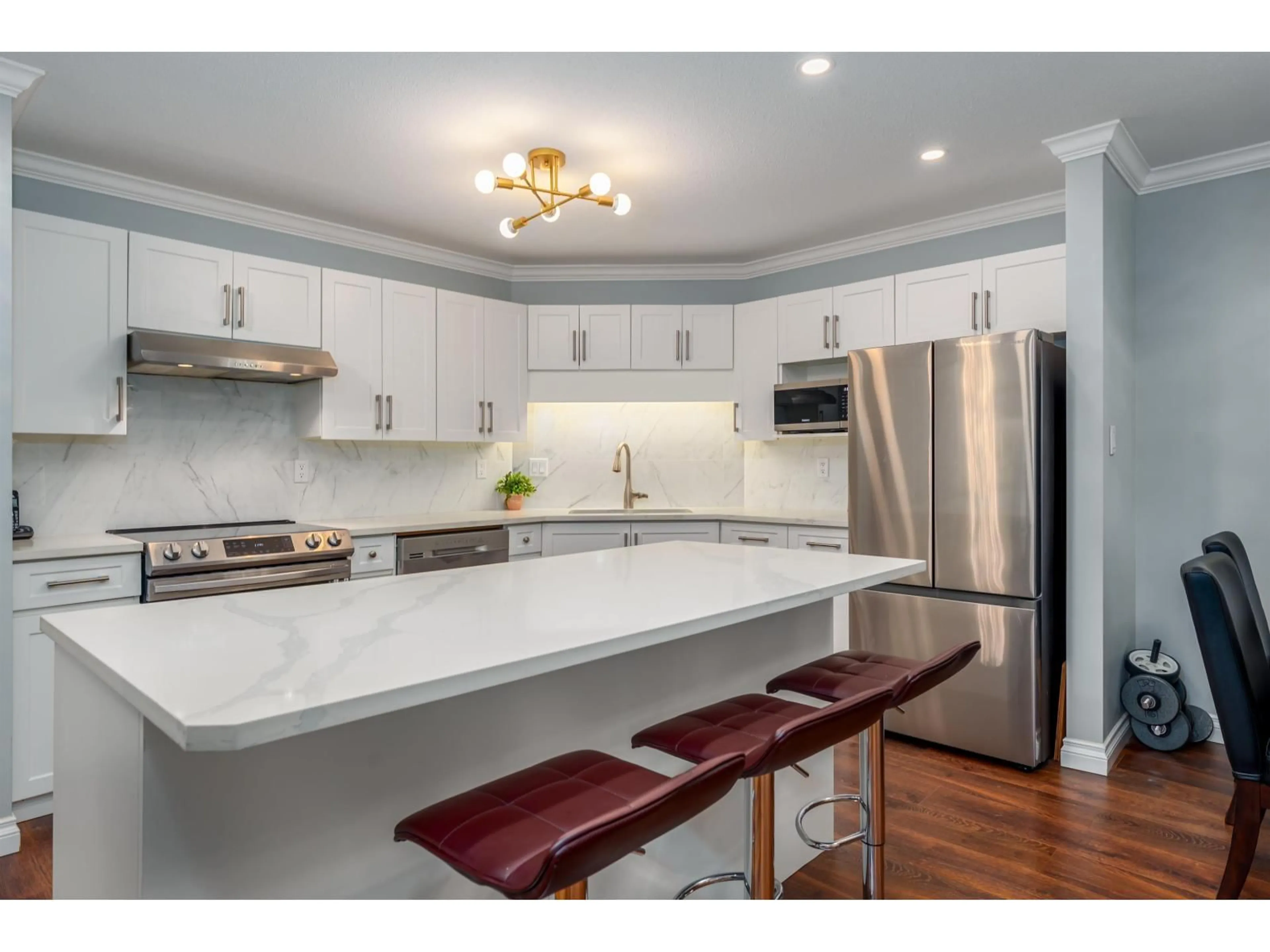 Open concept kitchen, unknown for 301 - 2410 EMERSON STREET, Abbotsford British Columbia V2T3J3