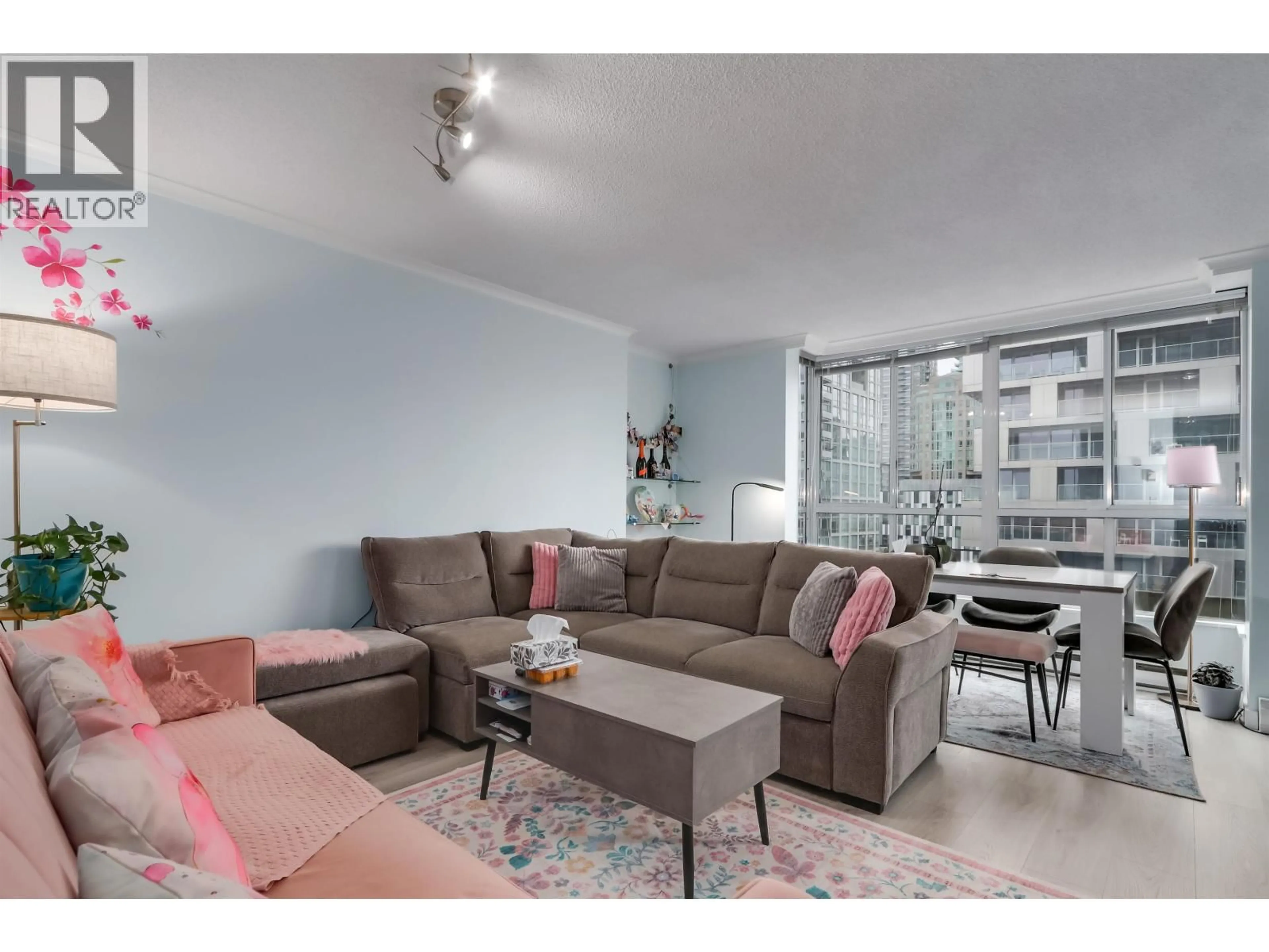 Living room with furniture, unknown for 1401 - 1500 HOWE STREET, Vancouver British Columbia V6Z2N1